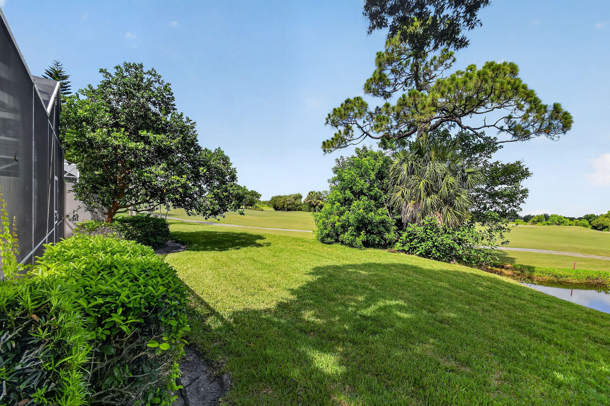 DOUBLE TREE - Residential