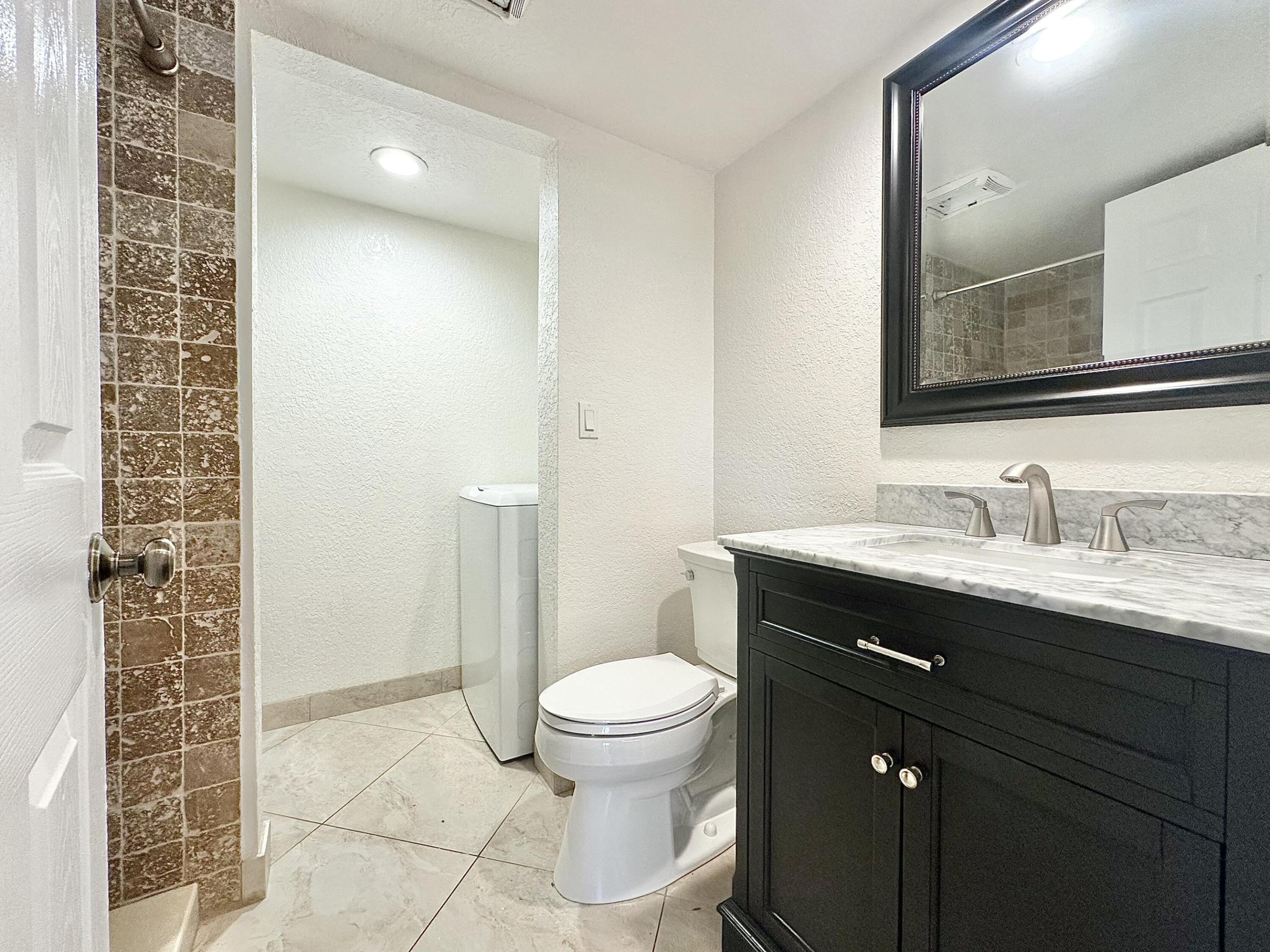 LAKEWOOD OF PALM SPRINGS - Residential