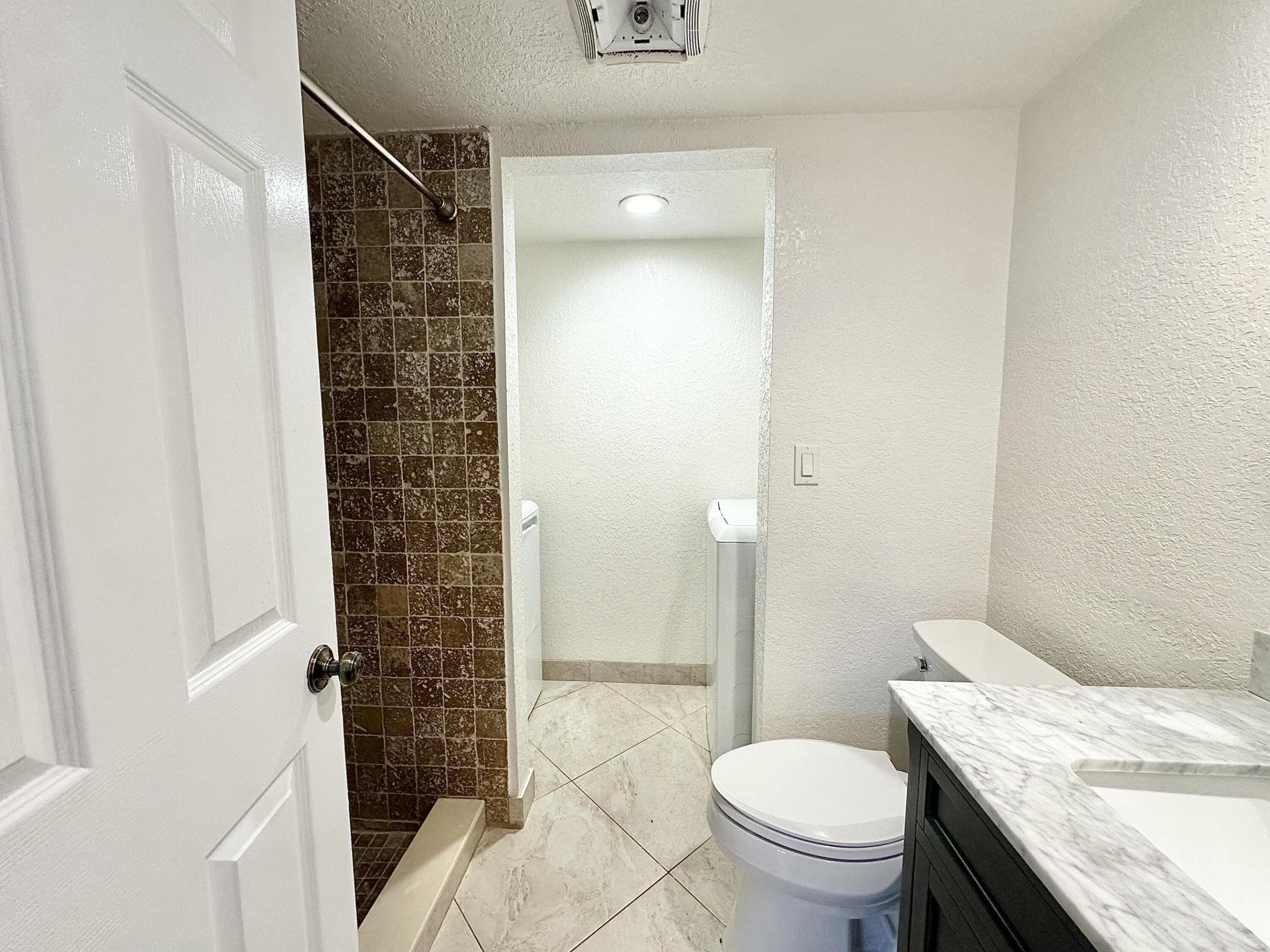 LAKEWOOD OF PALM SPRINGS - Residential