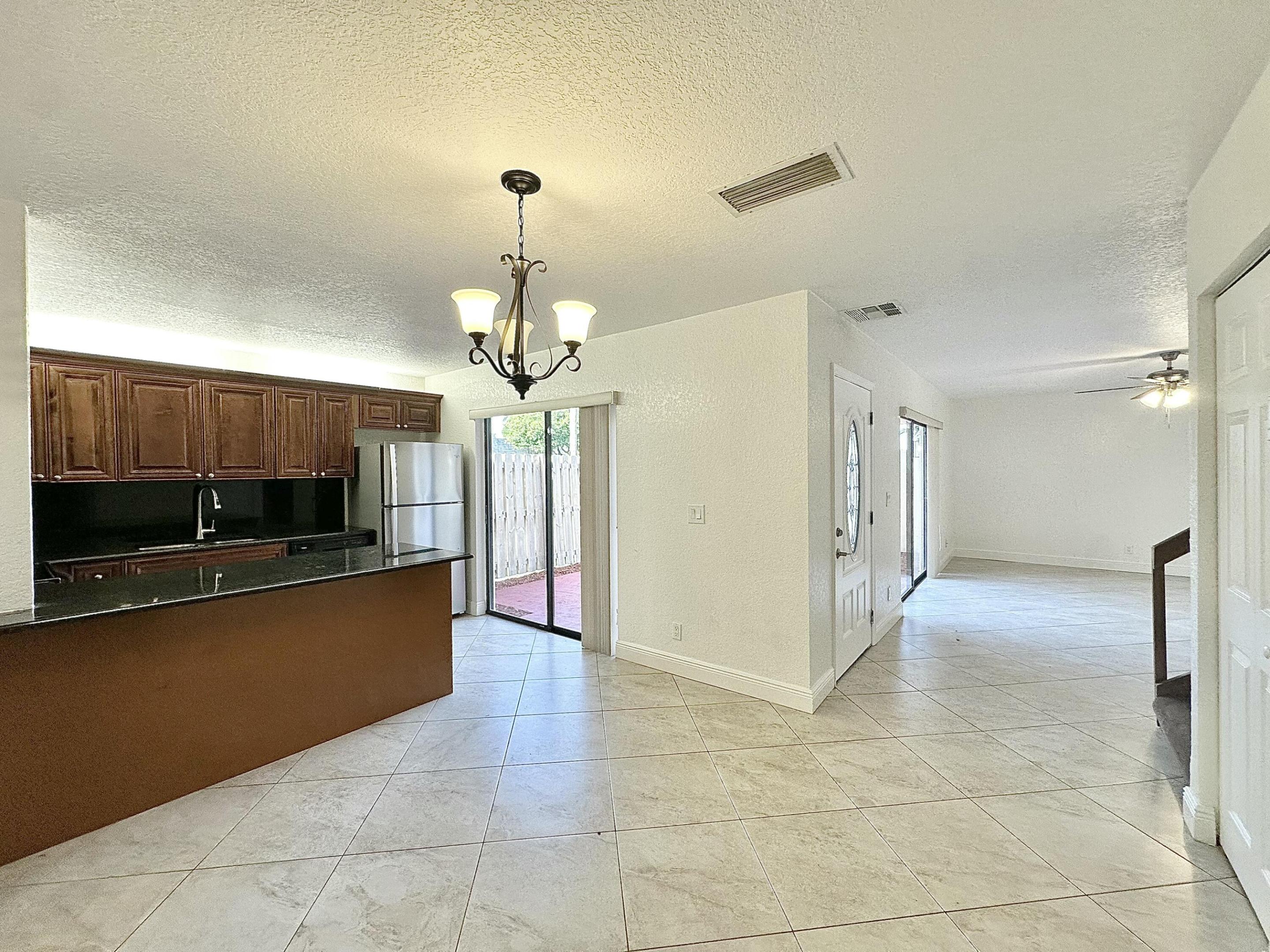 LAKEWOOD OF PALM SPRINGS - Residential