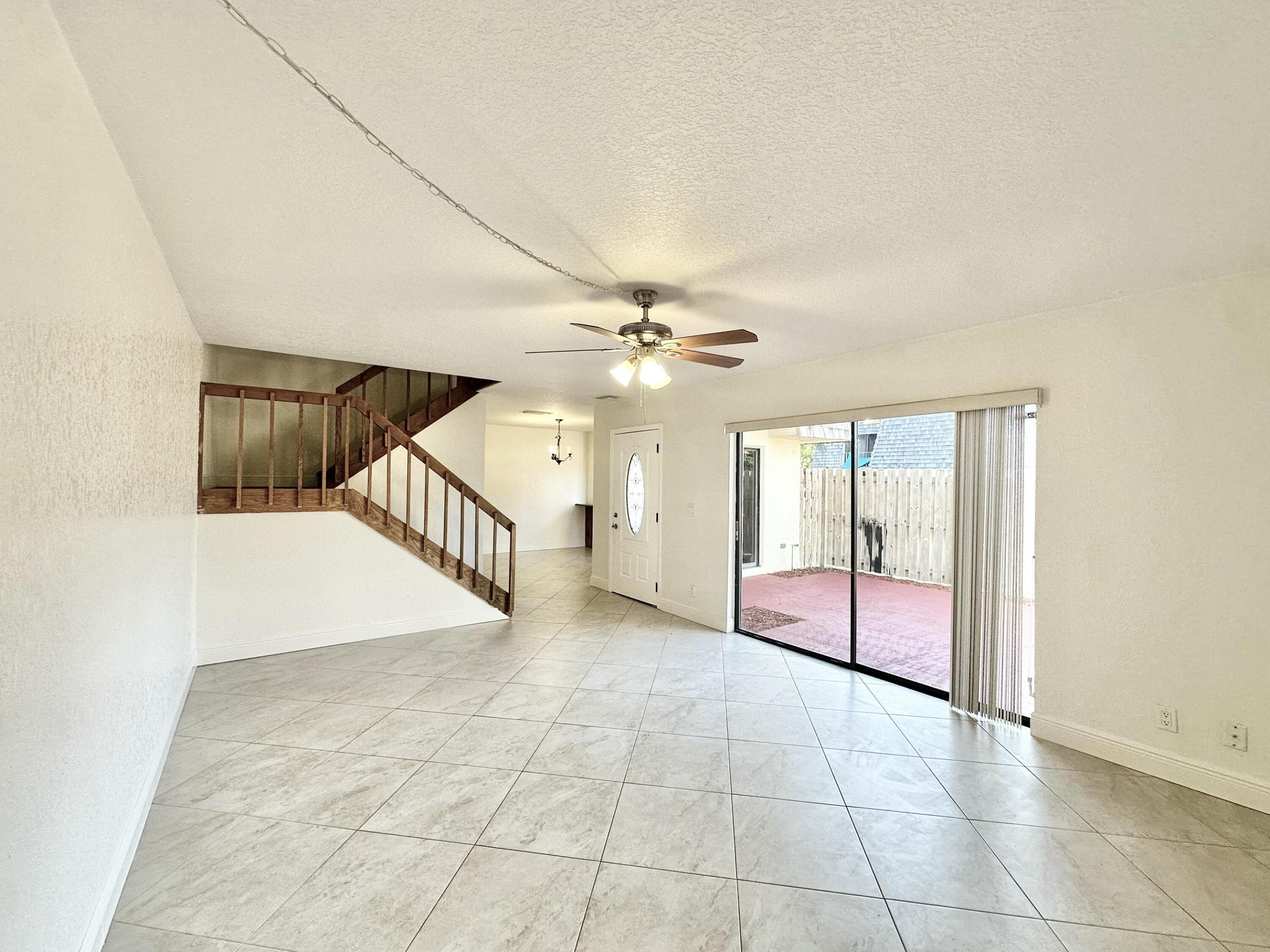 LAKEWOOD OF PALM SPRINGS - Residential