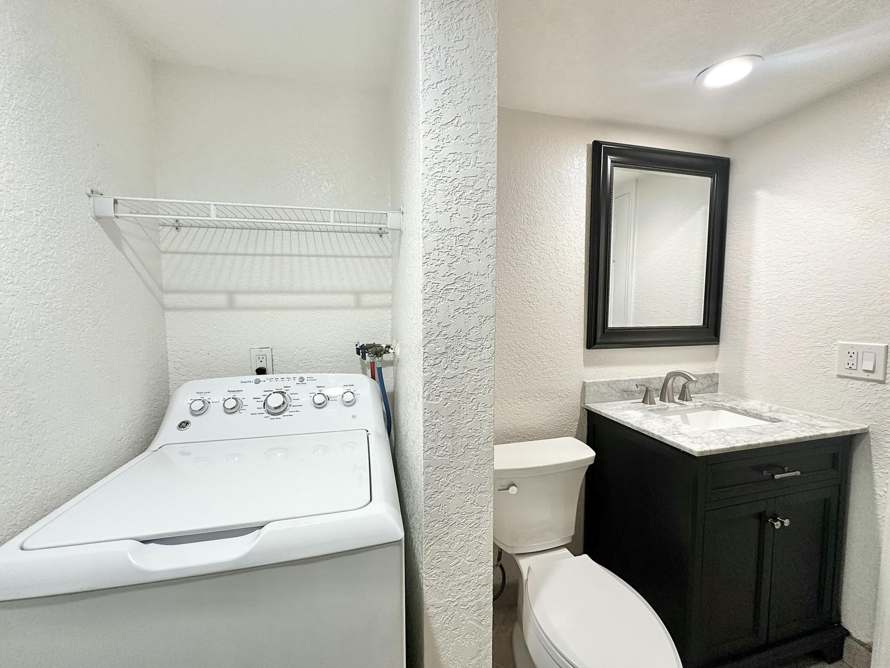 LAKEWOOD OF PALM SPRINGS - Residential