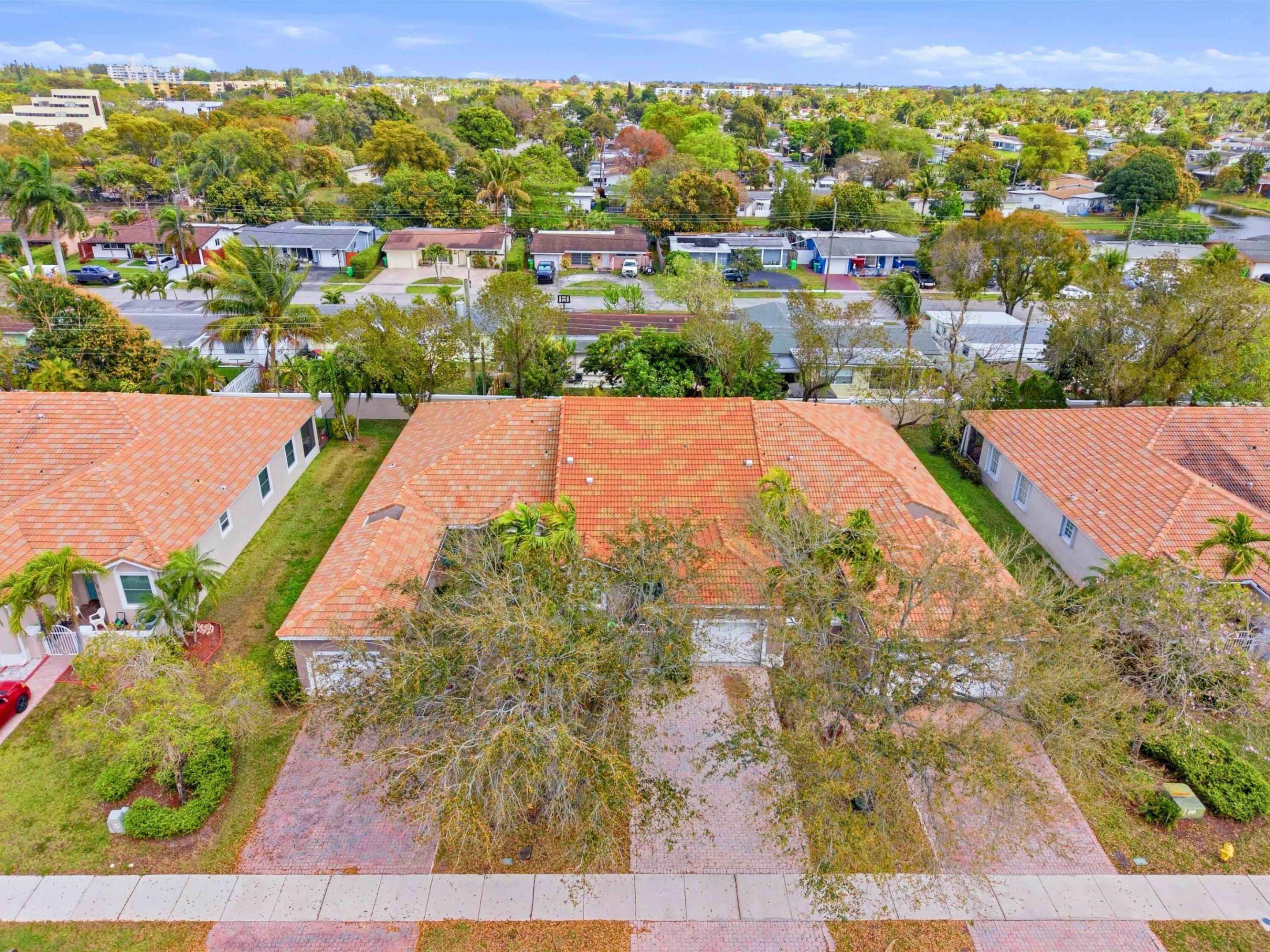 REGENCY HOMES AT SUNRISE - Residential