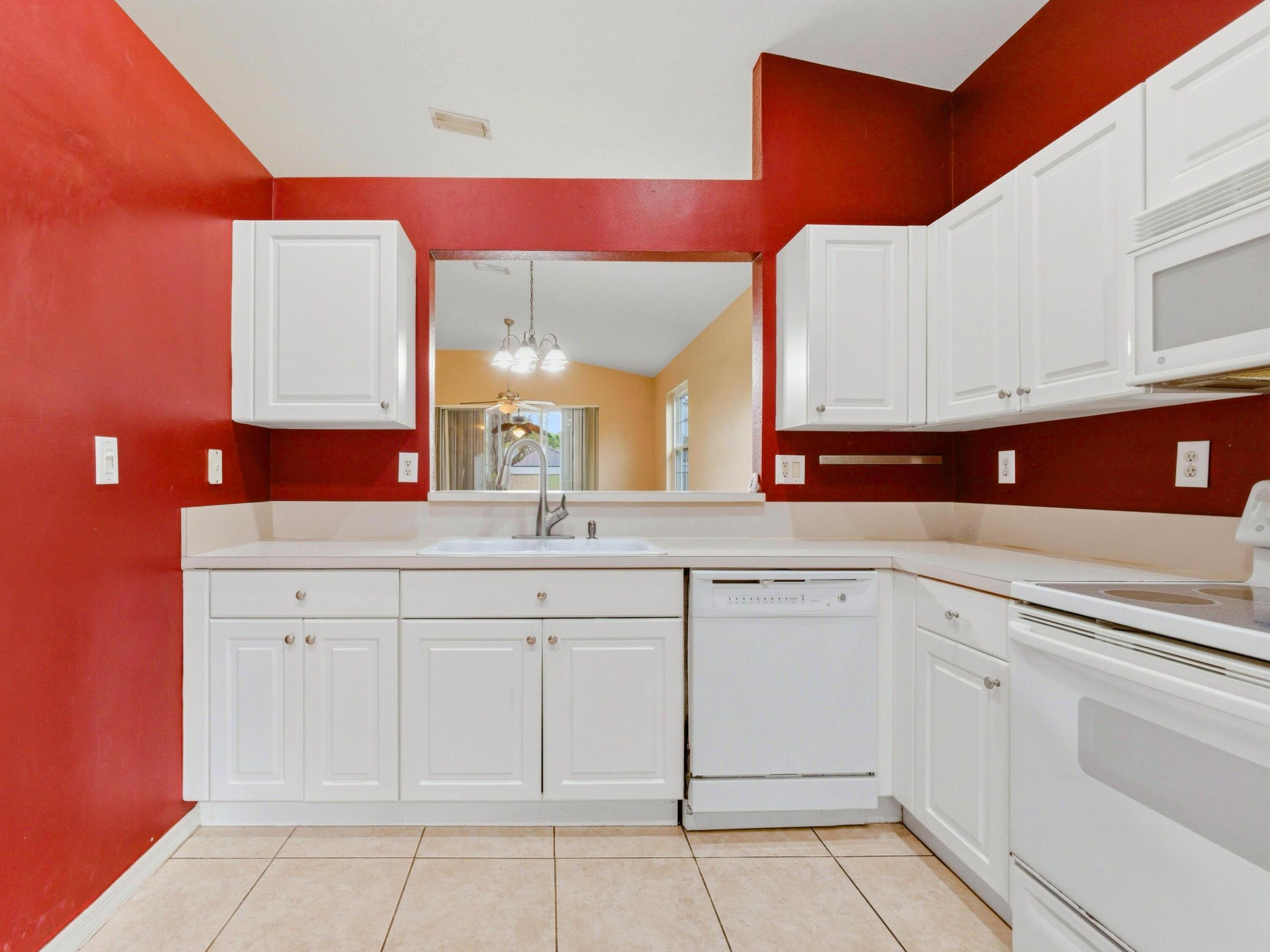 REGENCY HOMES AT SUNRISE - Residential