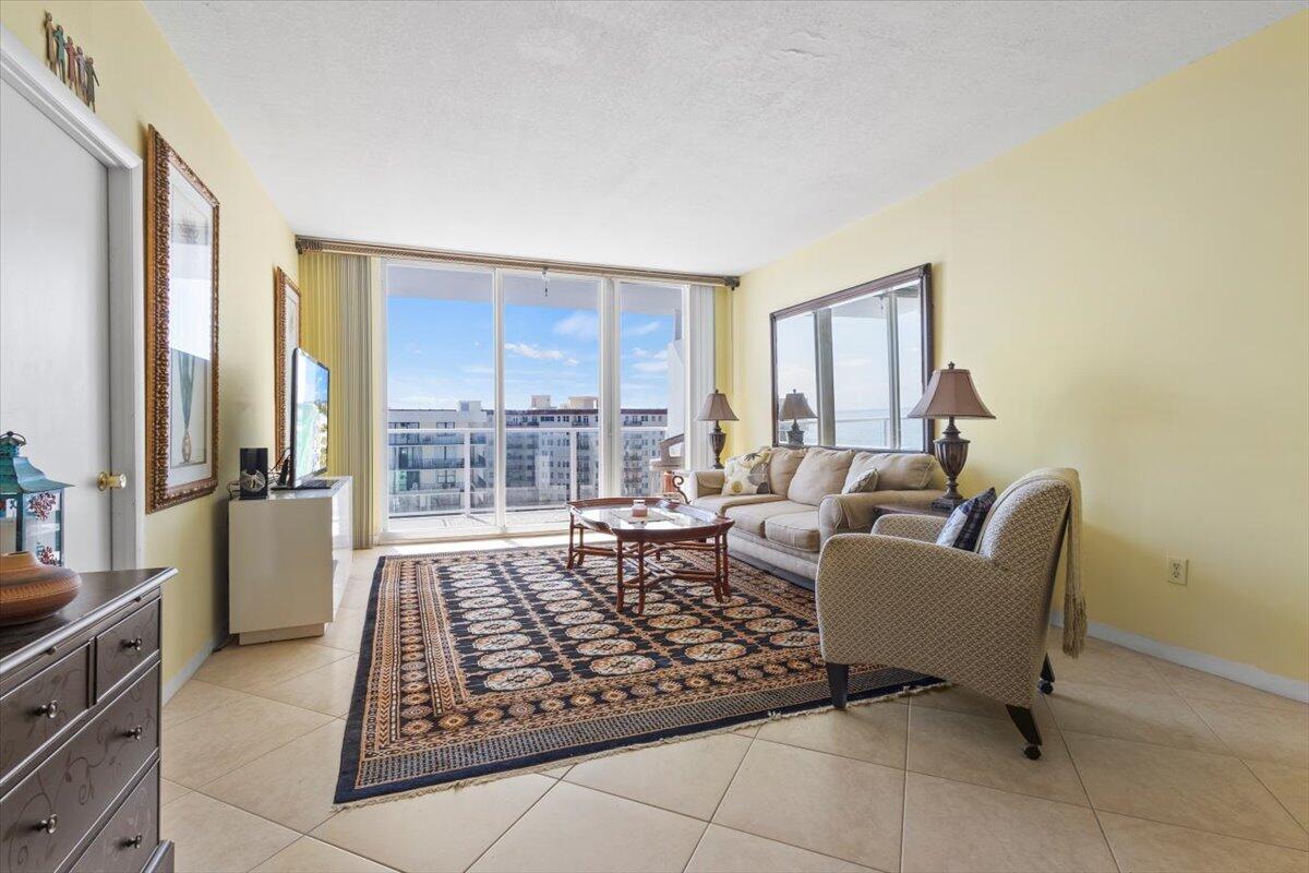 The Patrician of Palm Beach - Residential