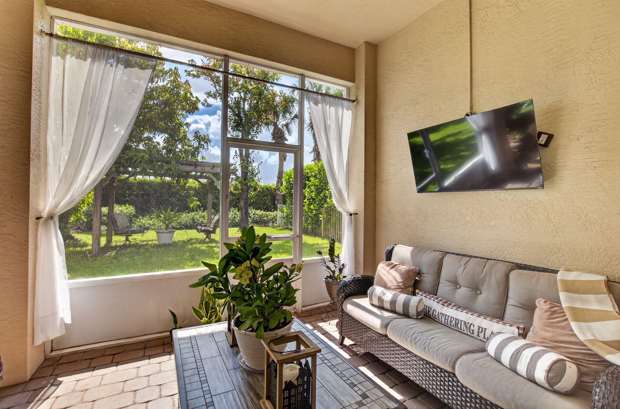 COUNTRYSIDE MEADOWS - Residential