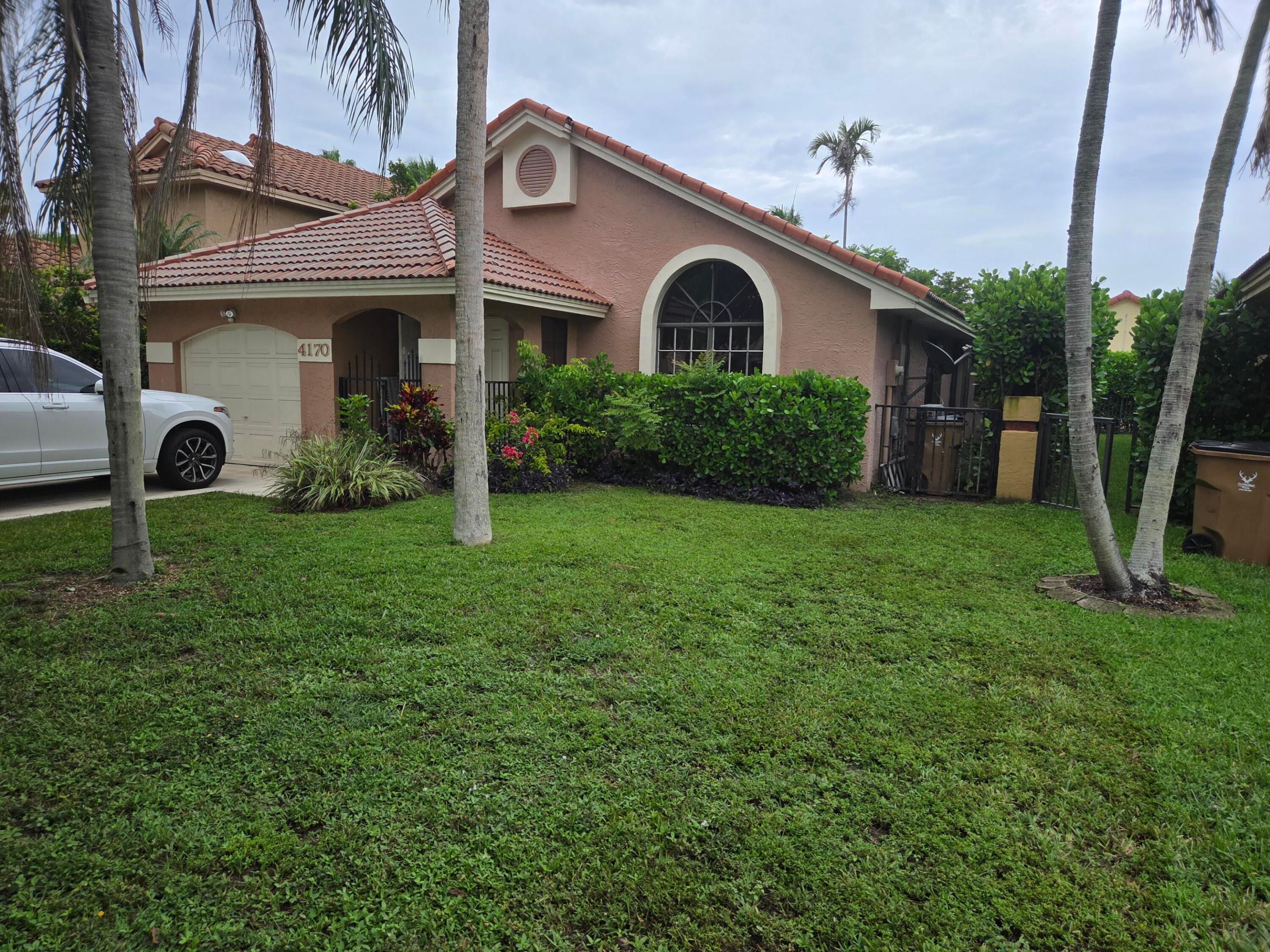 VILLAGES OF HILLSBORO SEC 2 - Residential Lease