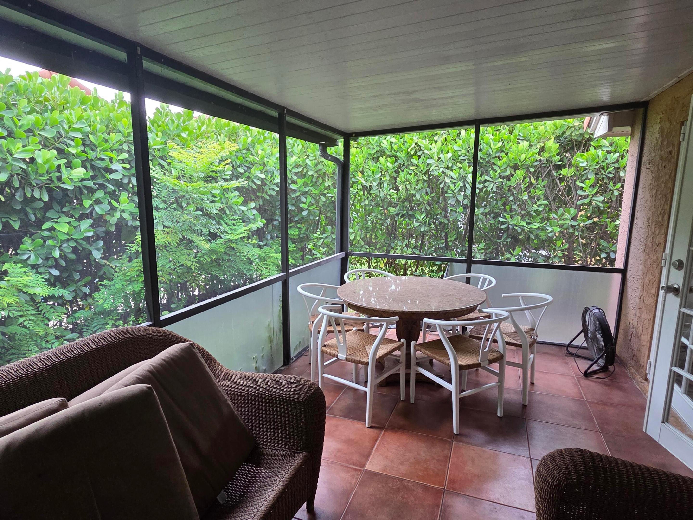 VILLAGES OF HILLSBORO SEC 2 - Residential Lease