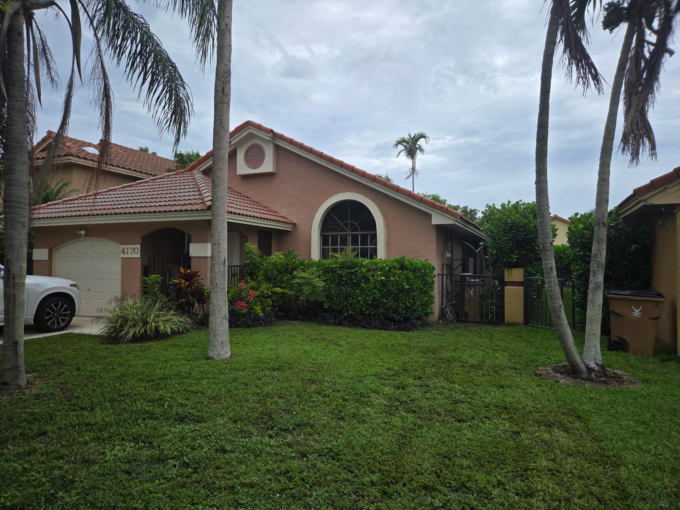 VILLAGES OF HILLSBORO SEC 2 - Residential Lease