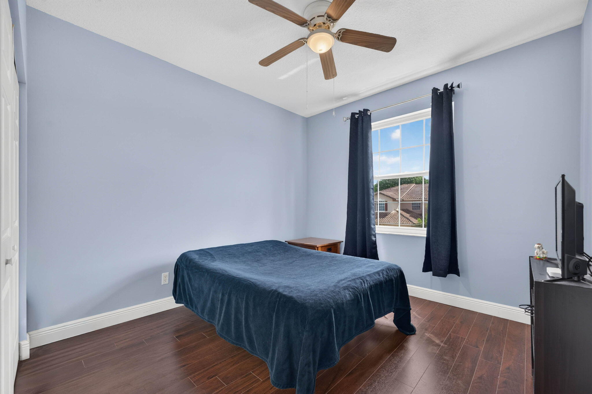 ROLLING HILLS GOLF & TENNIS CLUB - Residential