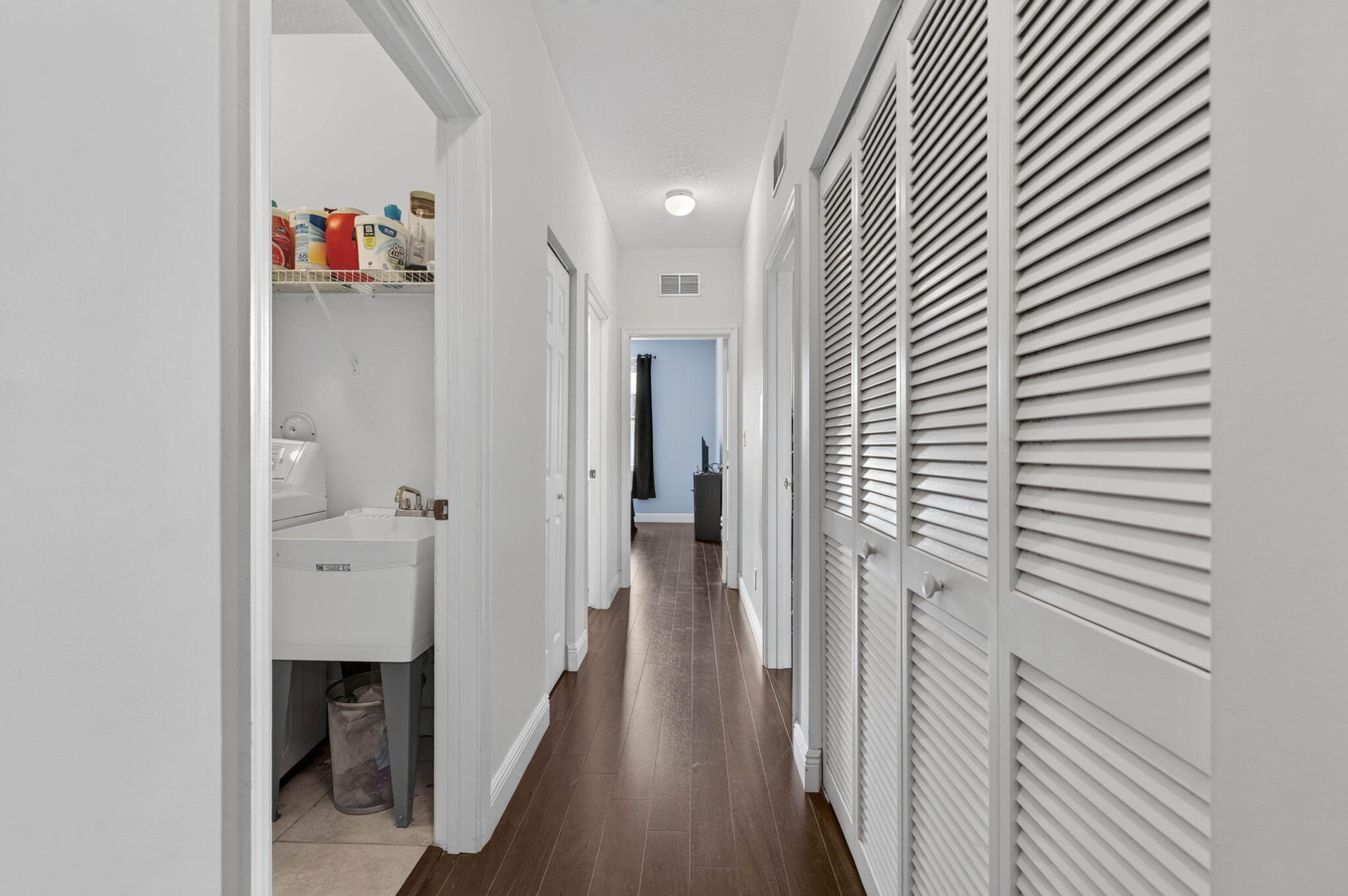 ROLLING HILLS GOLF & TENNIS CLUB - Residential