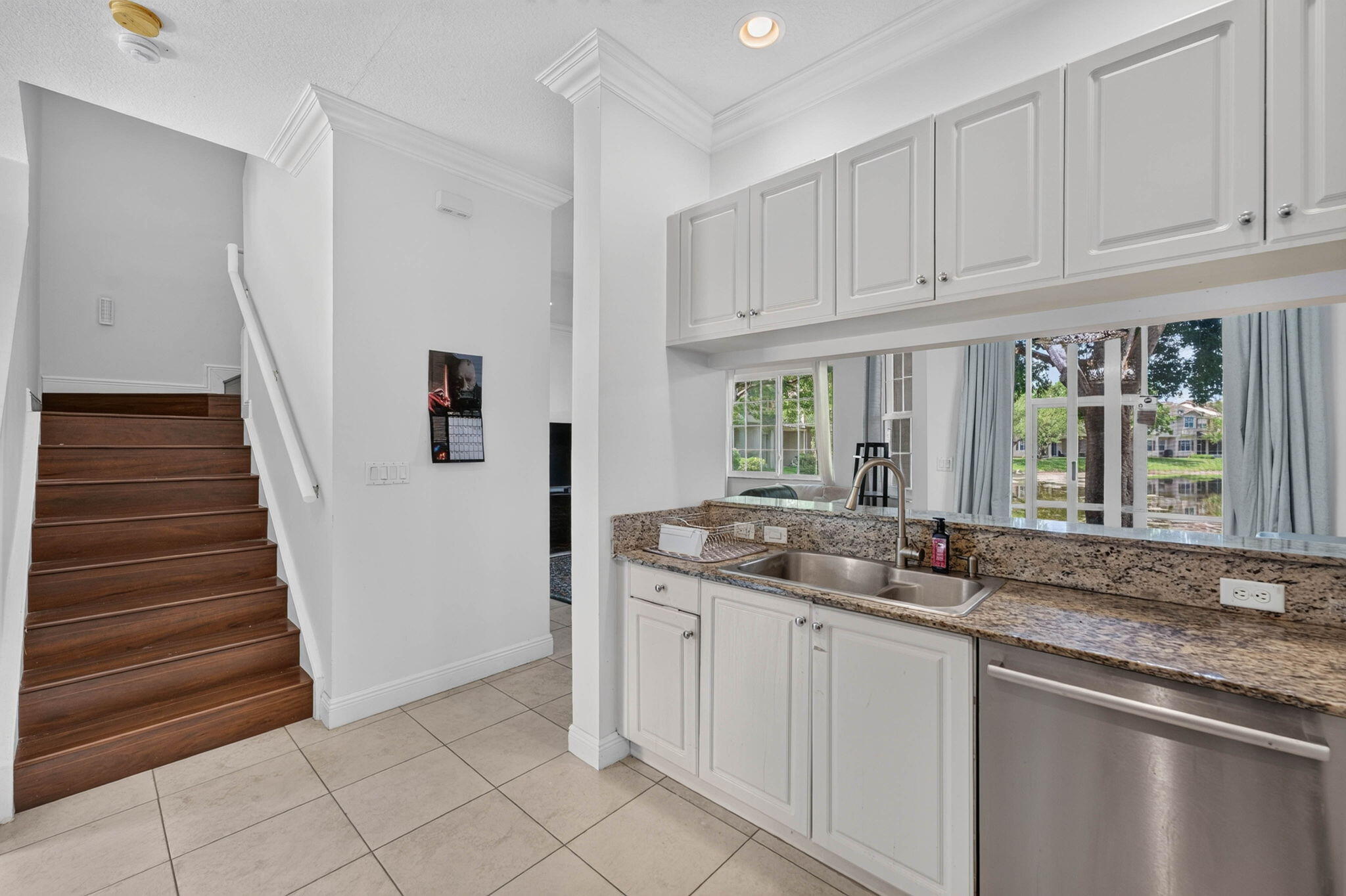 ROLLING HILLS GOLF & TENNIS CLUB - Residential