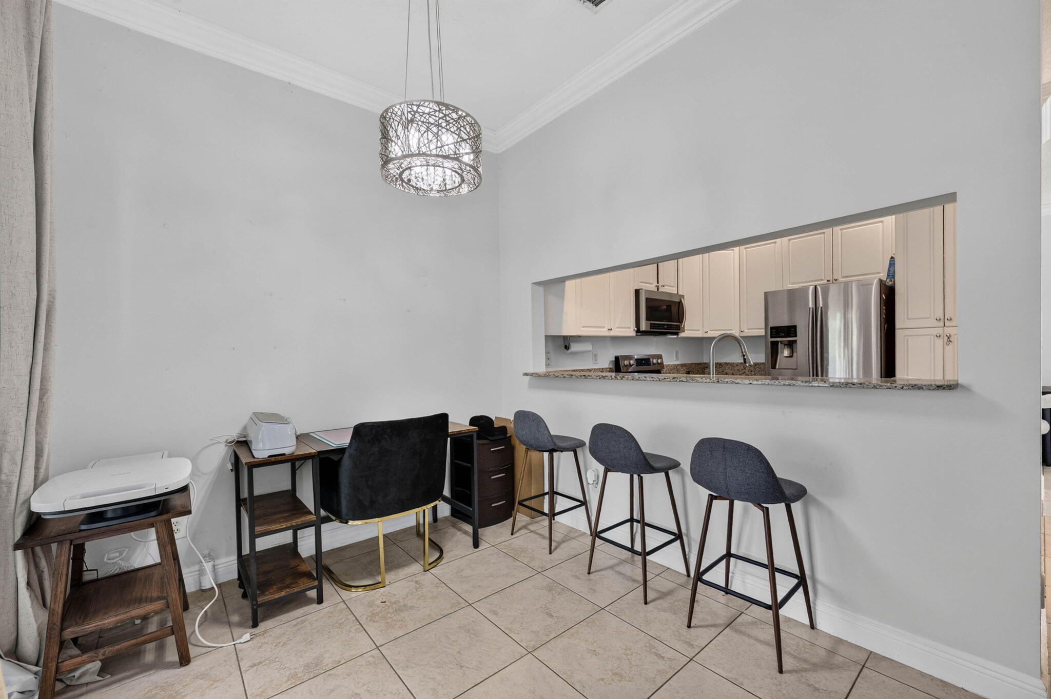 ROLLING HILLS GOLF & TENNIS CLUB - Residential