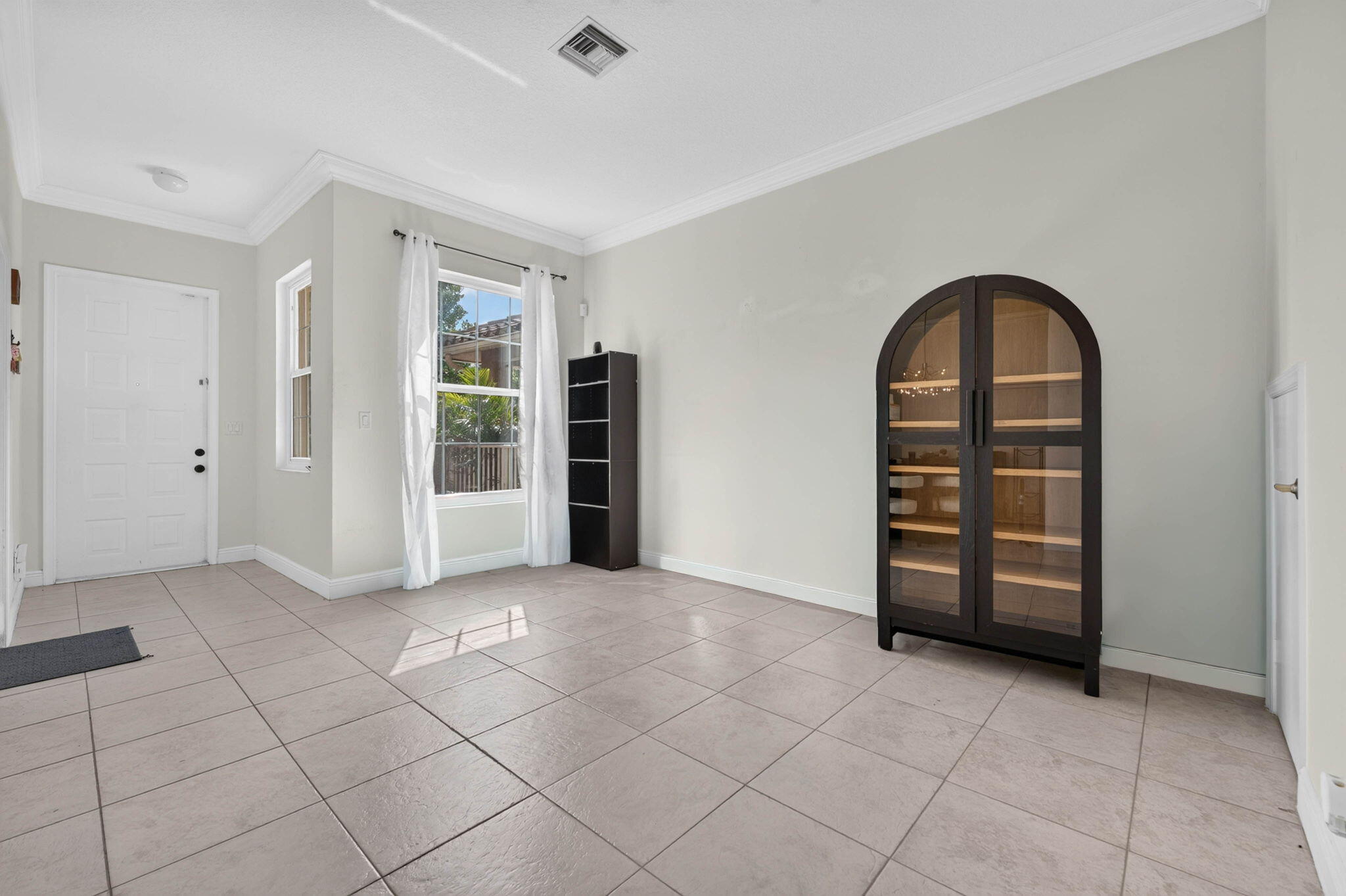 ROLLING HILLS GOLF & TENNIS CLUB - Residential
