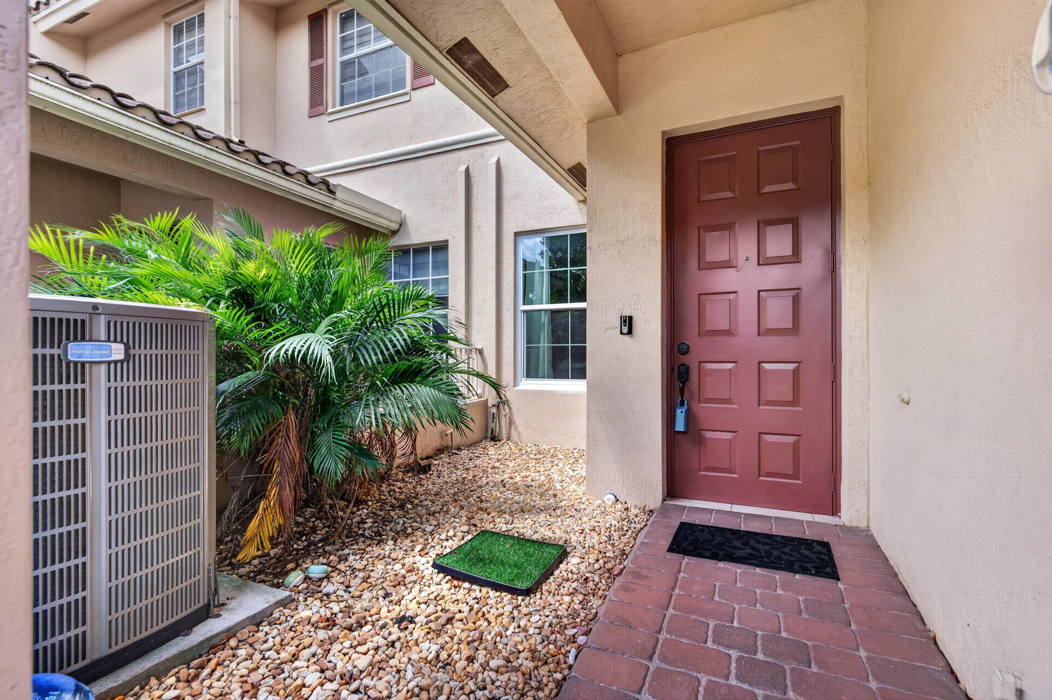 ROLLING HILLS GOLF & TENNIS CLUB - Residential