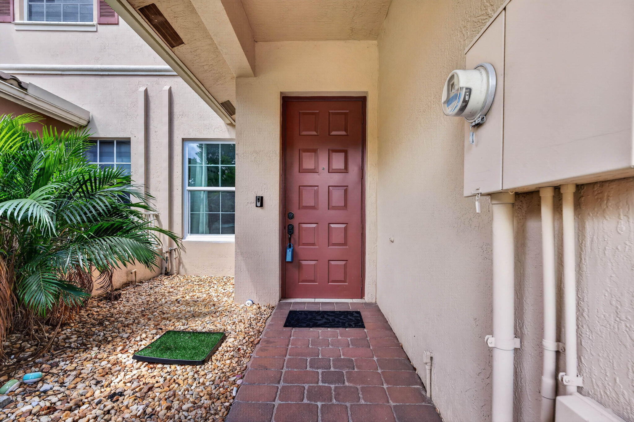 ROLLING HILLS GOLF & TENNIS CLUB - Residential