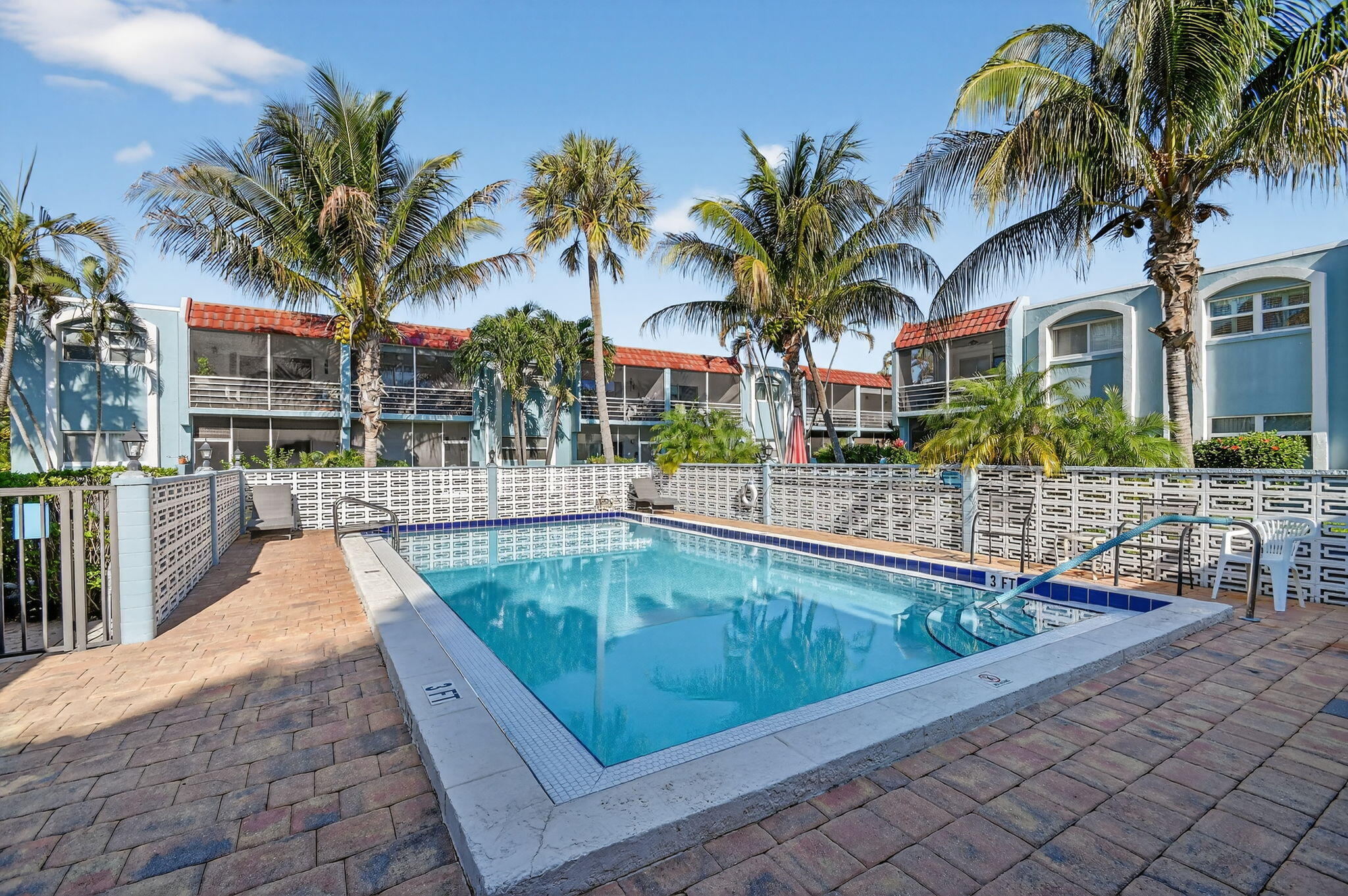 KEN-LEE GARDENS CONDO - Residential