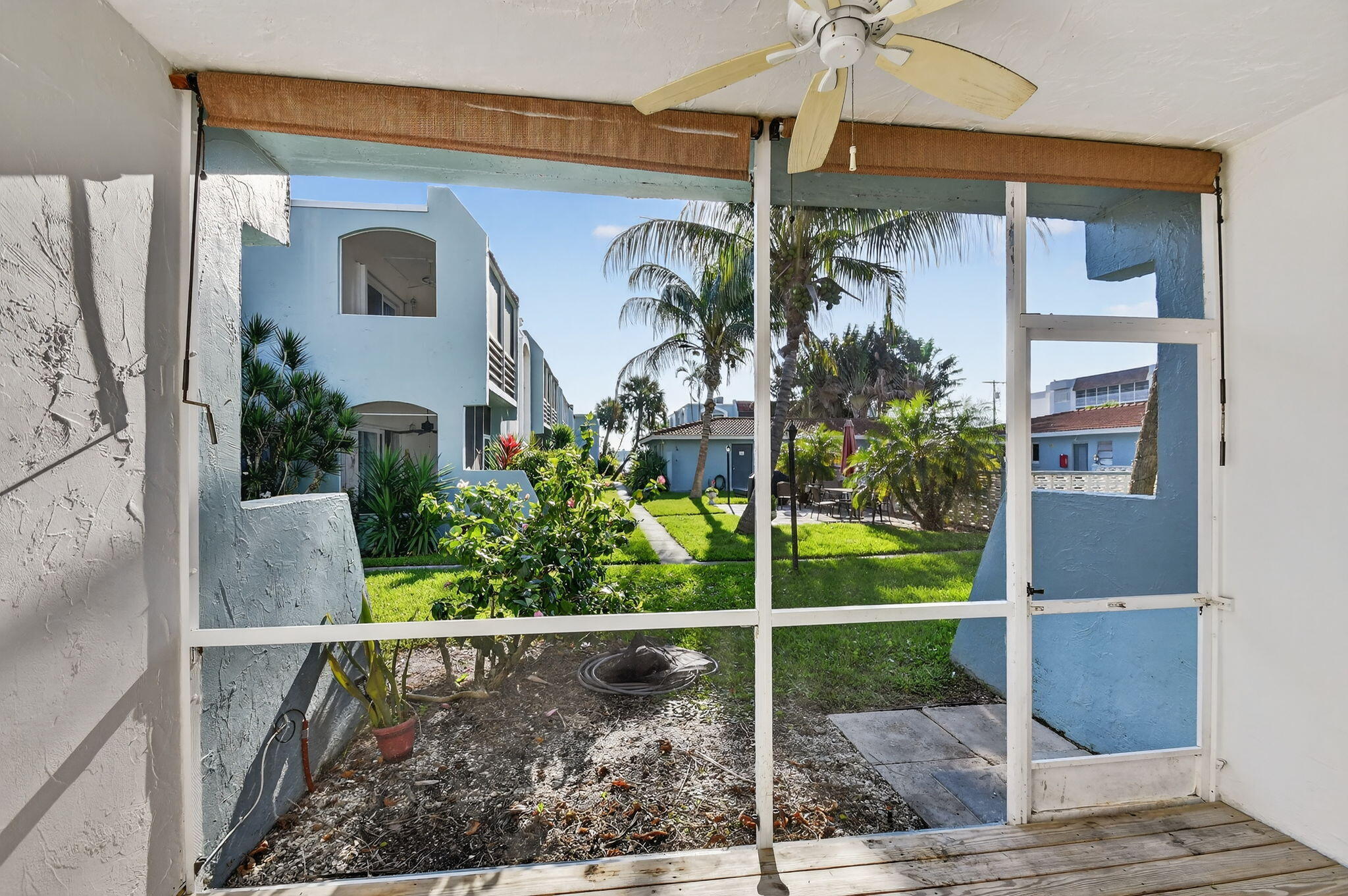 KEN-LEE GARDENS CONDO - Residential