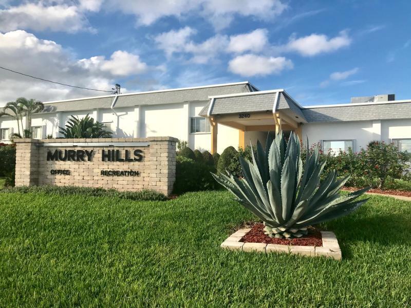 MURRY HILLS APT BLDG CONDO - Residential