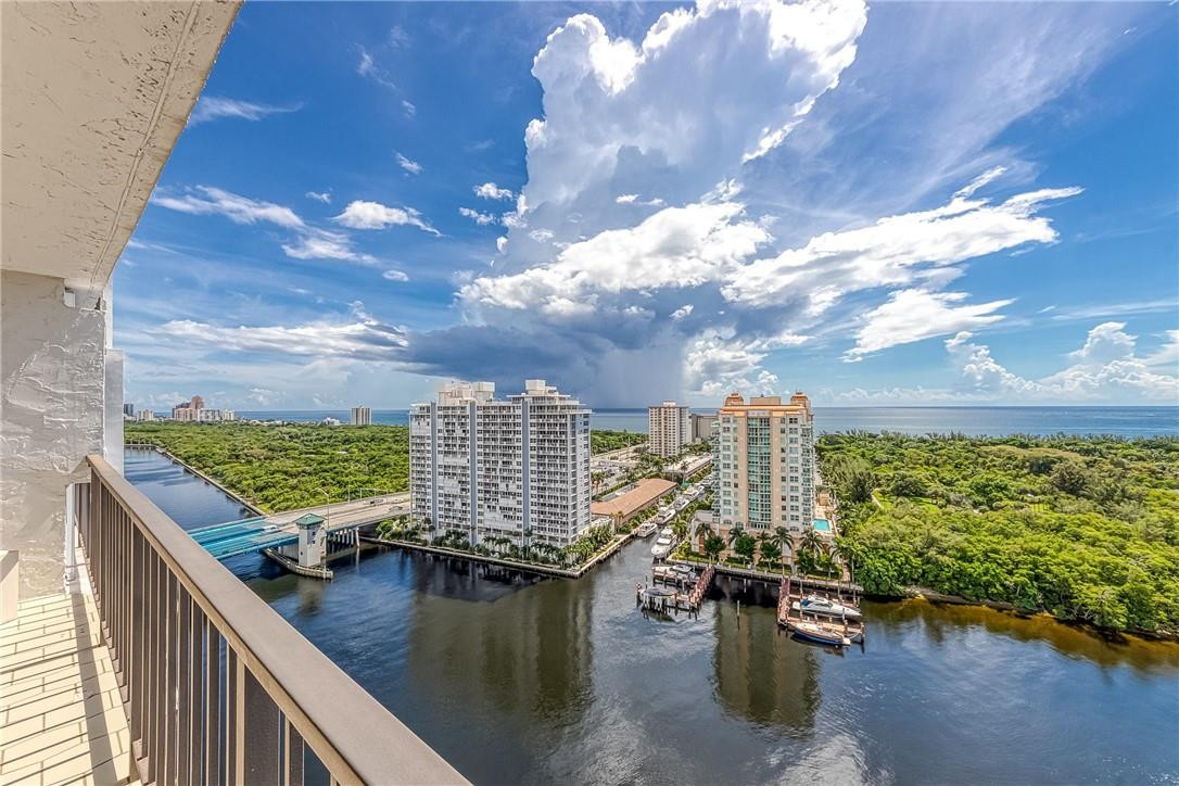 CORINTHIAN - Residential