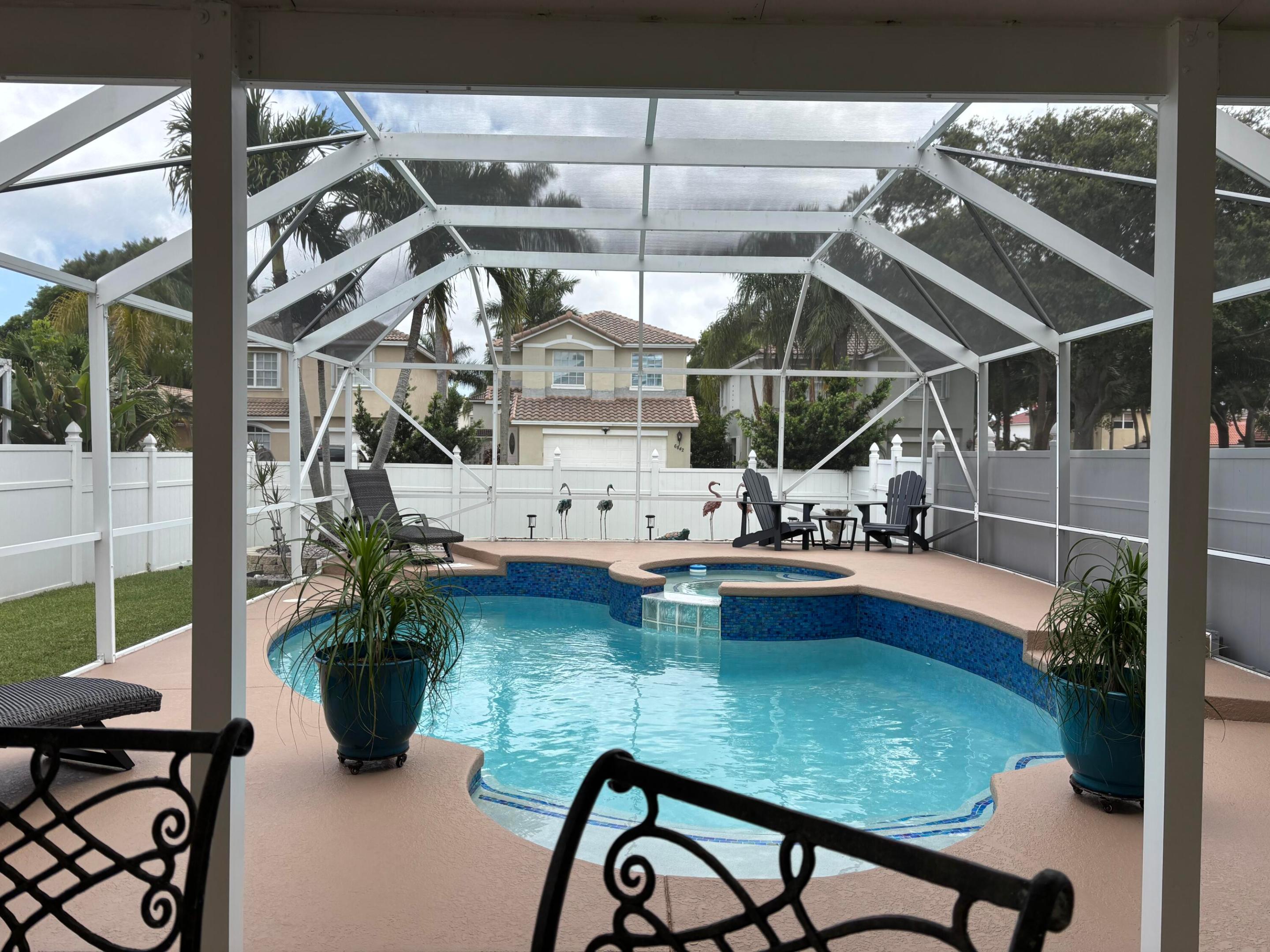 CHARLESTON SHORES - Residential