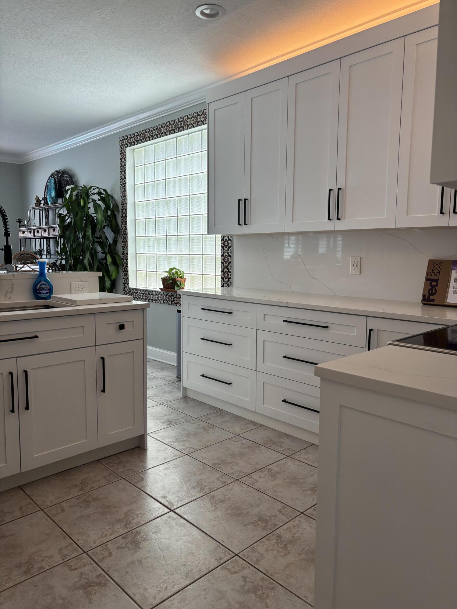 CHARLESTON SHORES - Residential