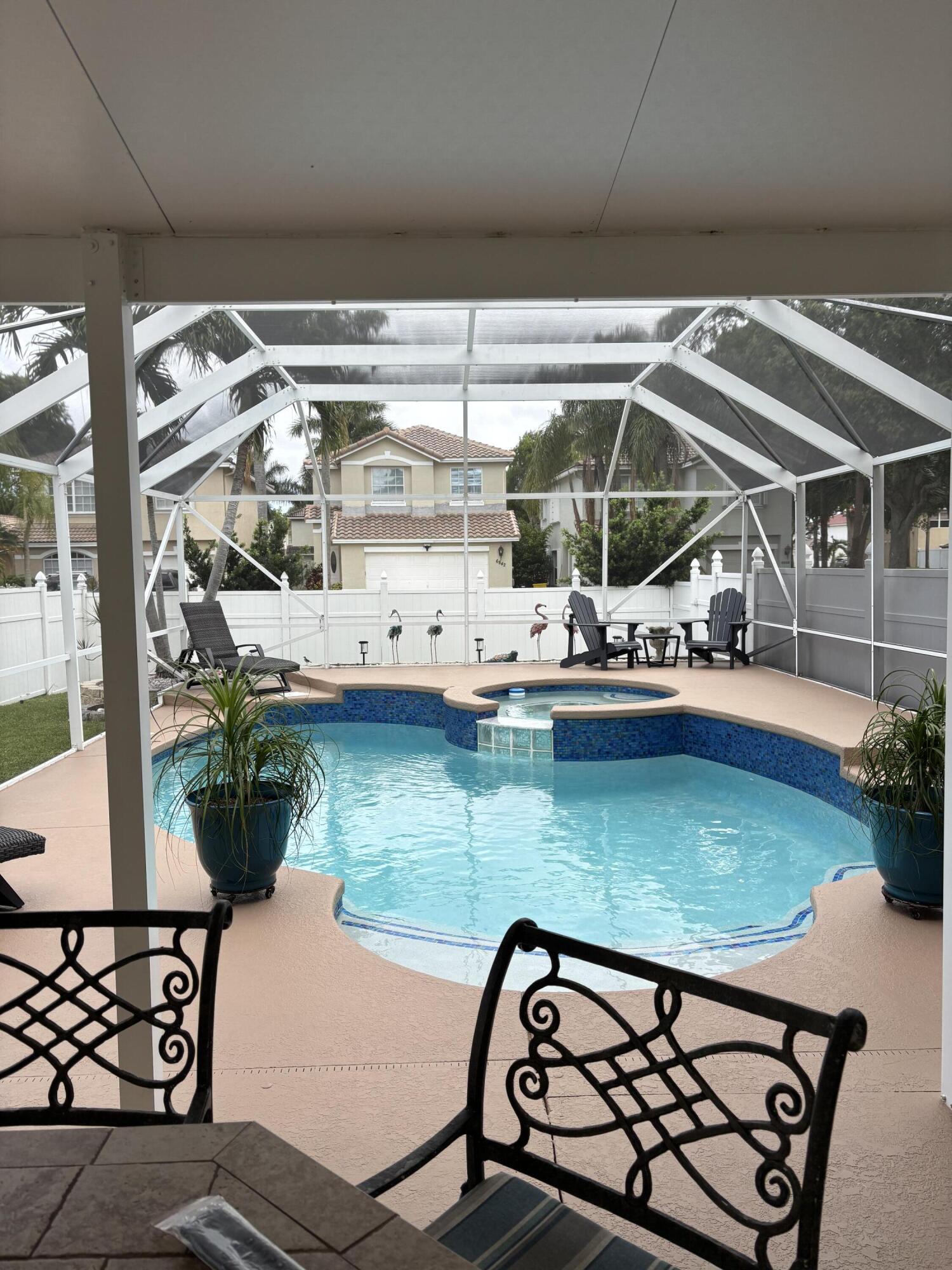 CHARLESTON SHORES - Residential