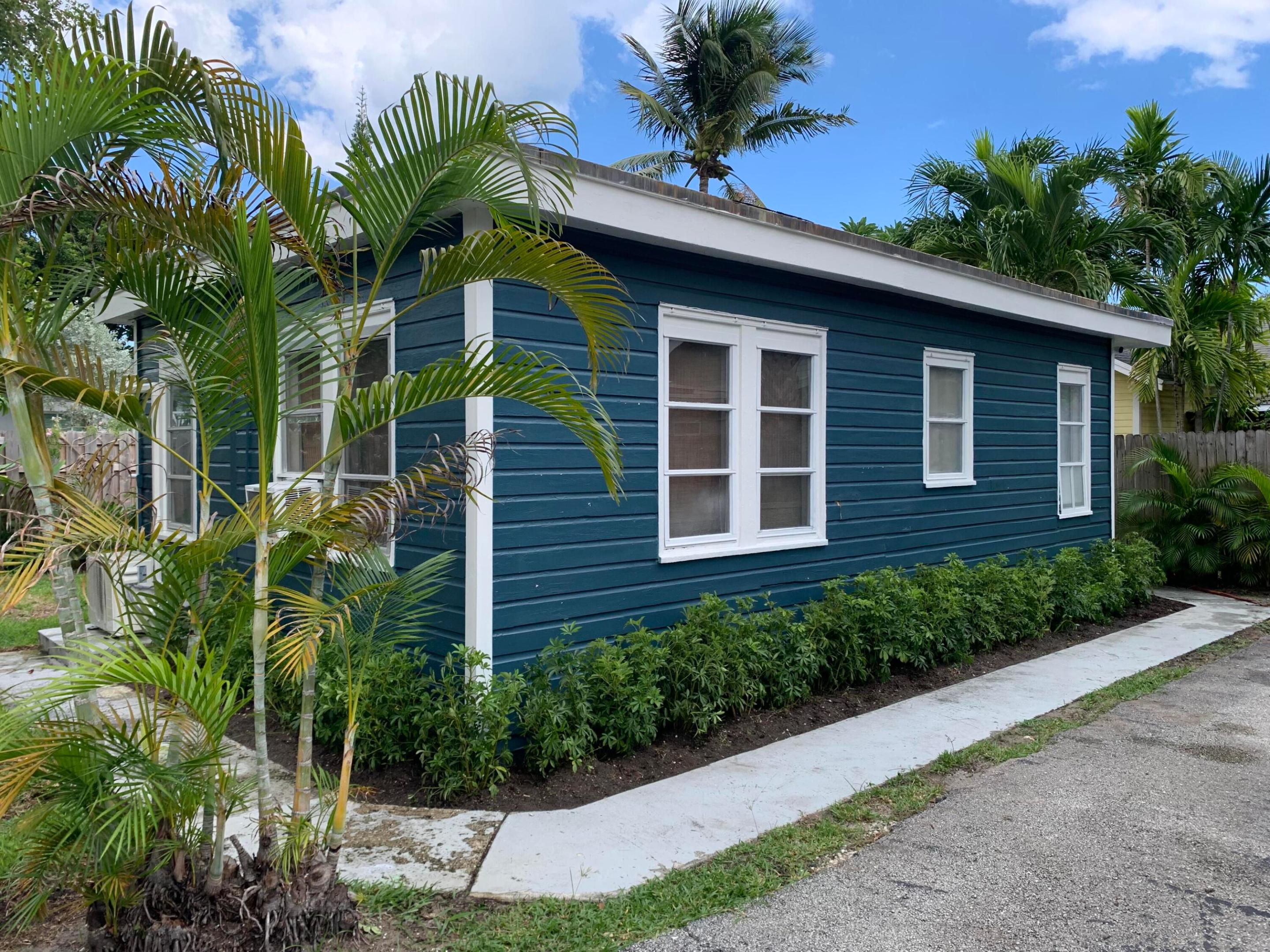 LAKE WORTH TOWN OF - Residential