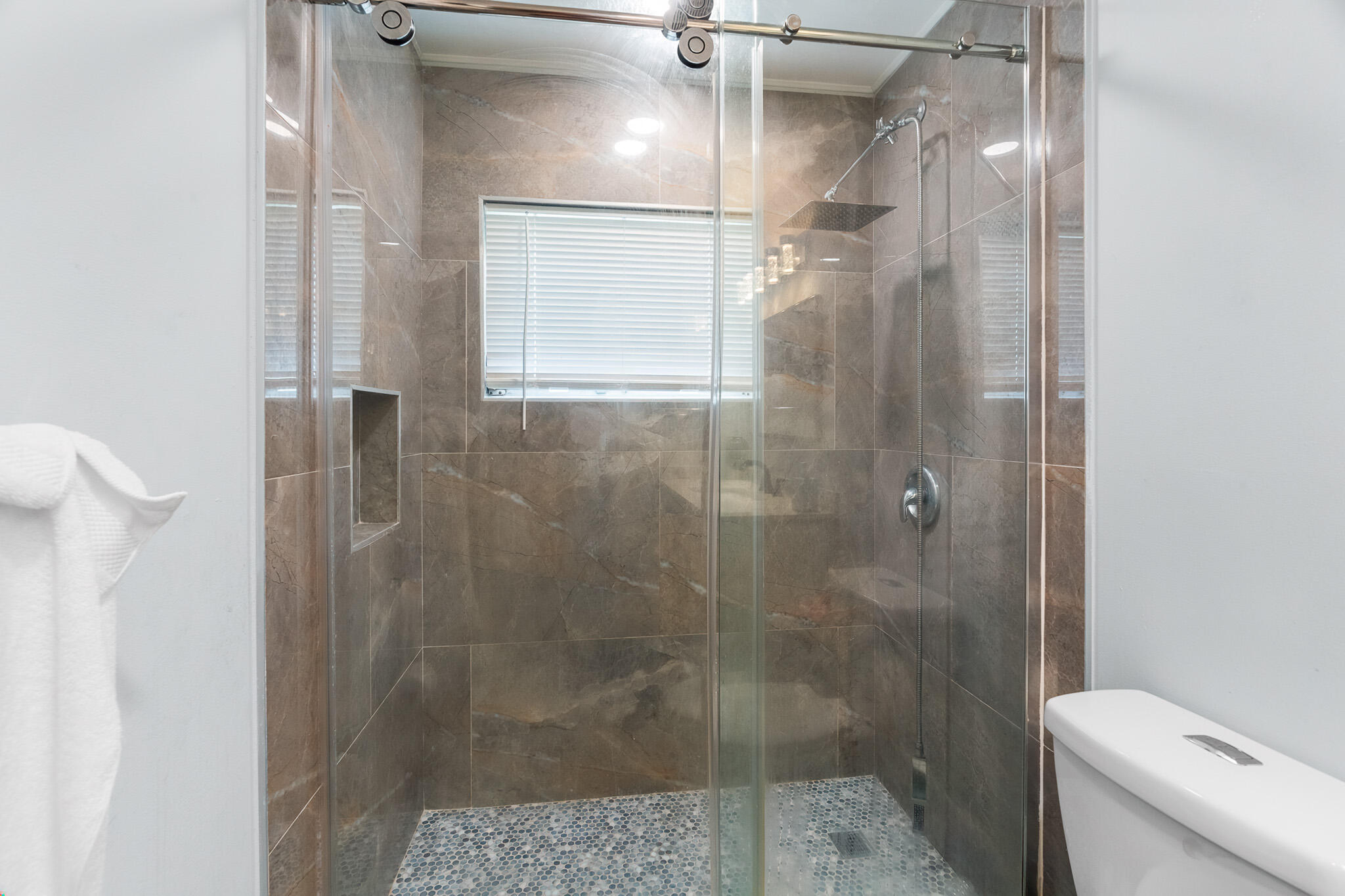 CAMEO WOODS CONDO - Residential Lease