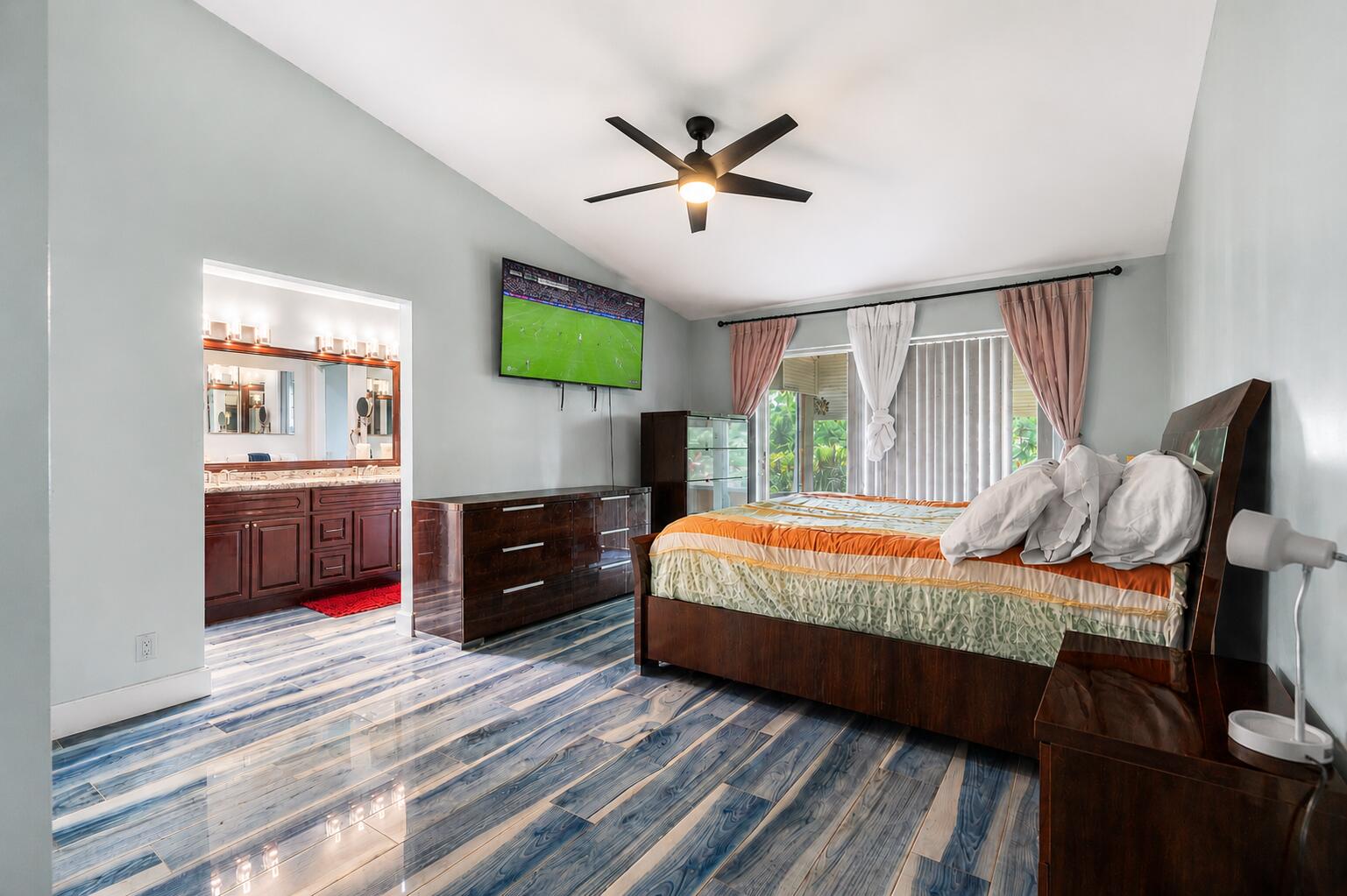 CAMEO WOODS CONDO - Residential Lease