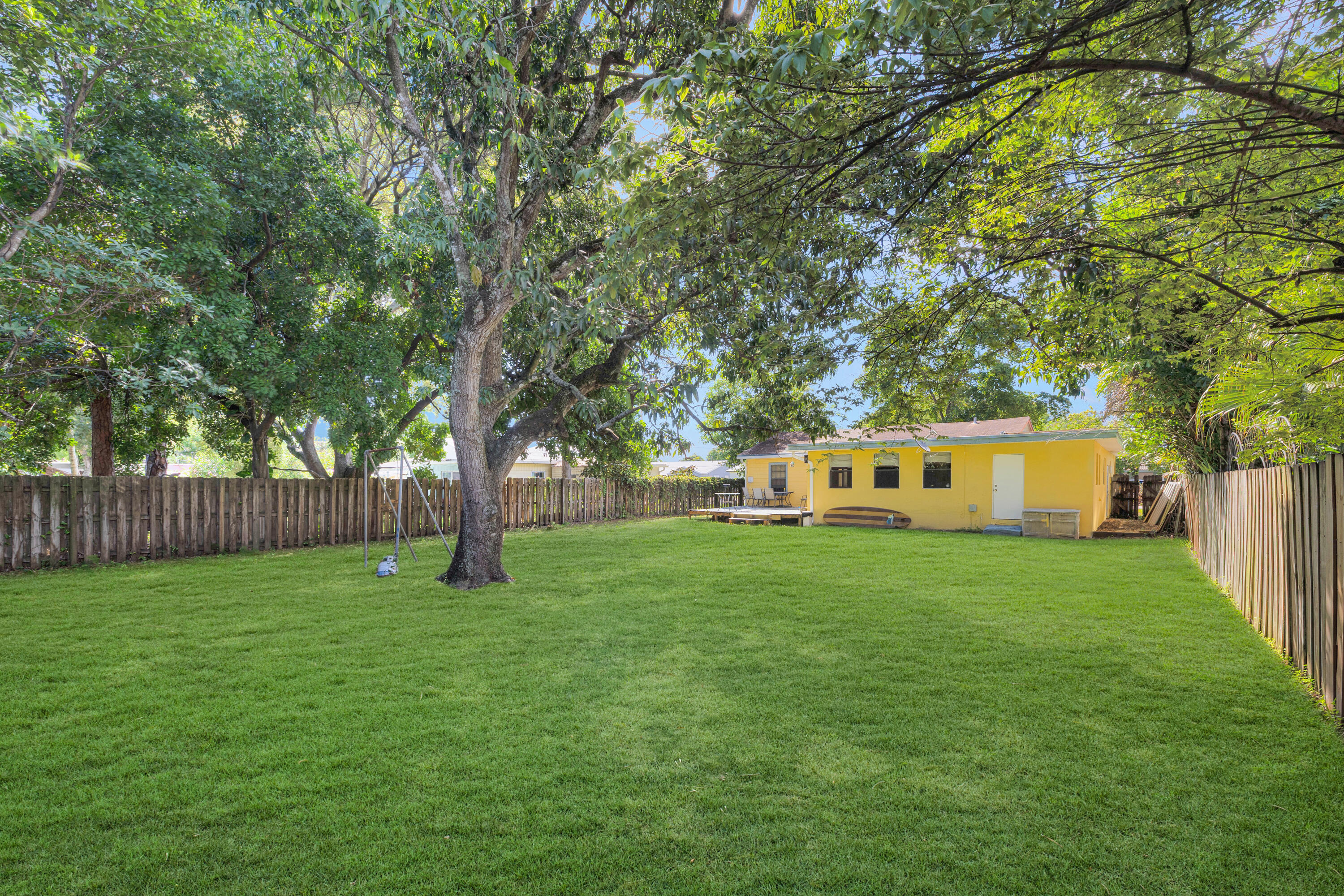 OAKLAND PARK SECOND ADD - Residential