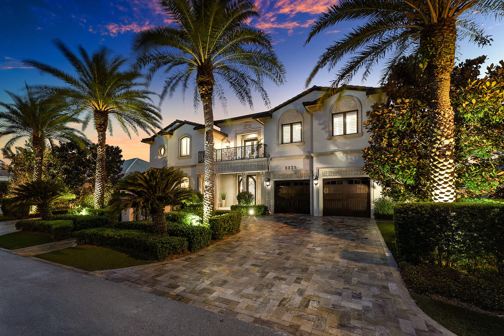 ROYAL PALM YACHT & COUNTRY CLUB - Residential