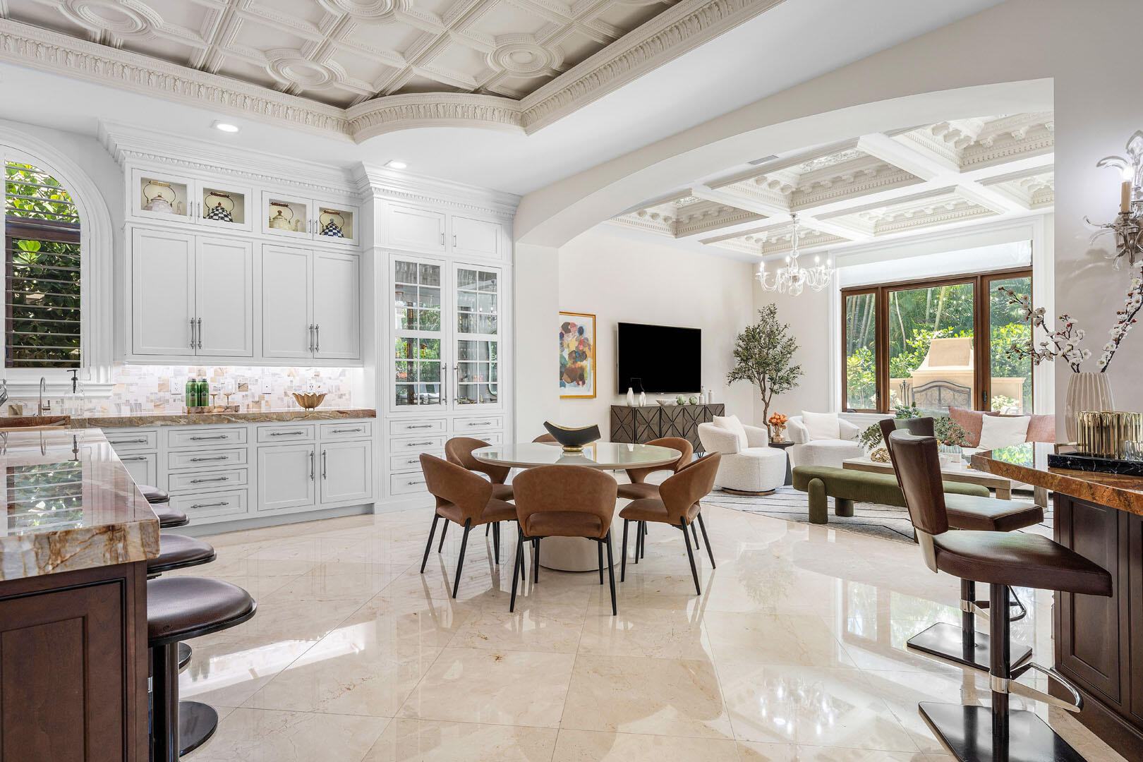 ROYAL PALM YACHT & COUNTRY CLUB - Residential