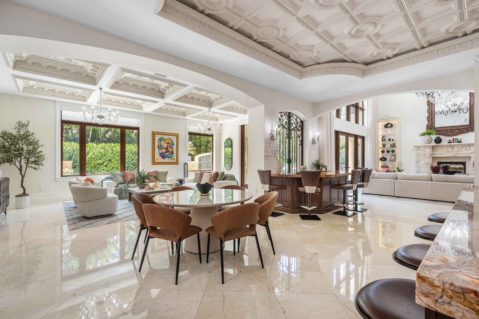 ROYAL PALM YACHT & COUNTRY CLUB - Residential