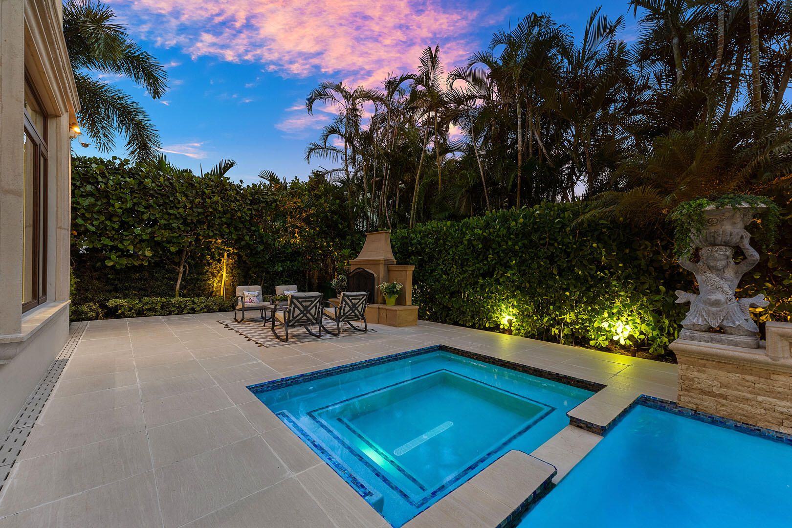 ROYAL PALM YACHT & COUNTRY CLUB - Residential