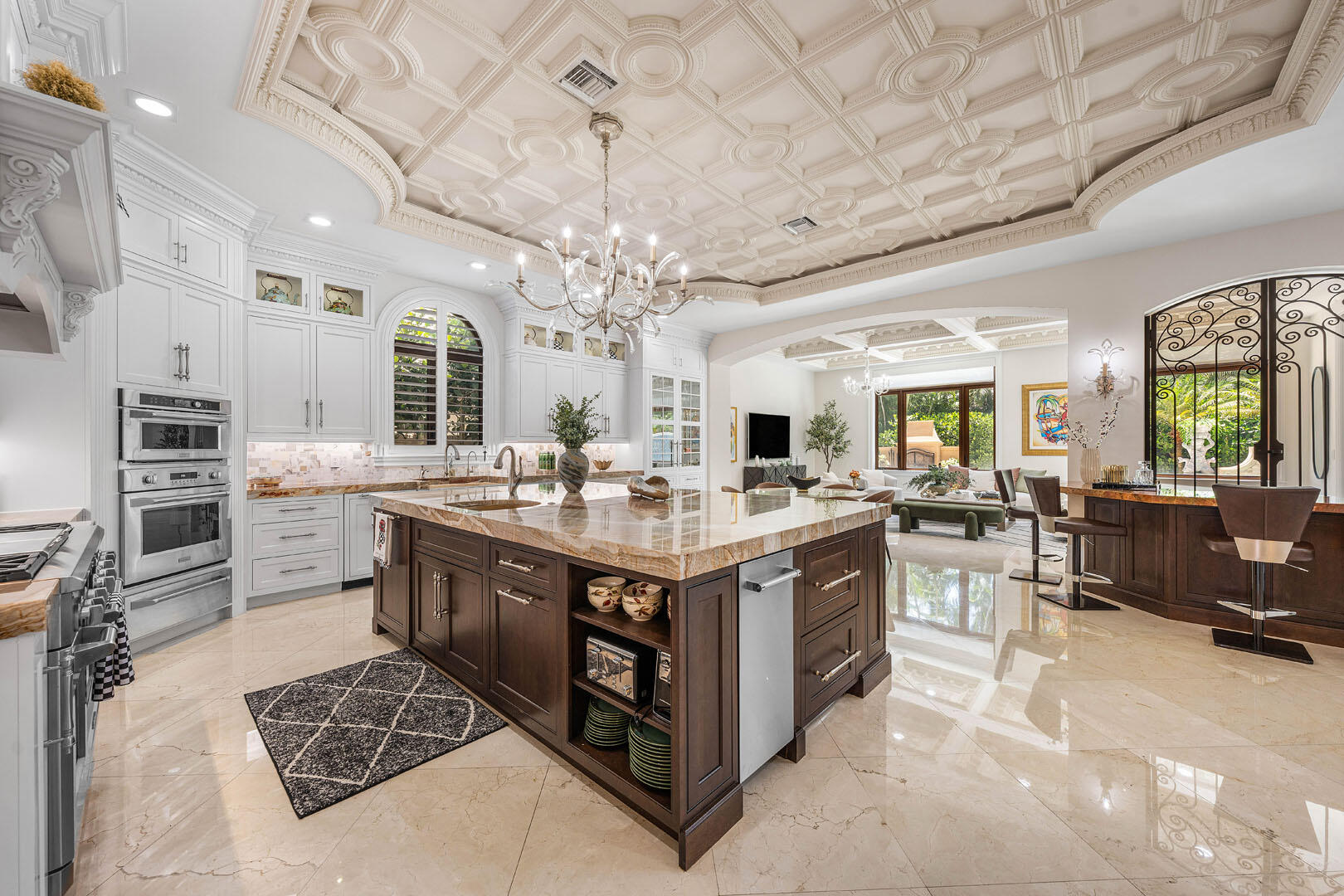 ROYAL PALM YACHT & COUNTRY CLUB - Residential
