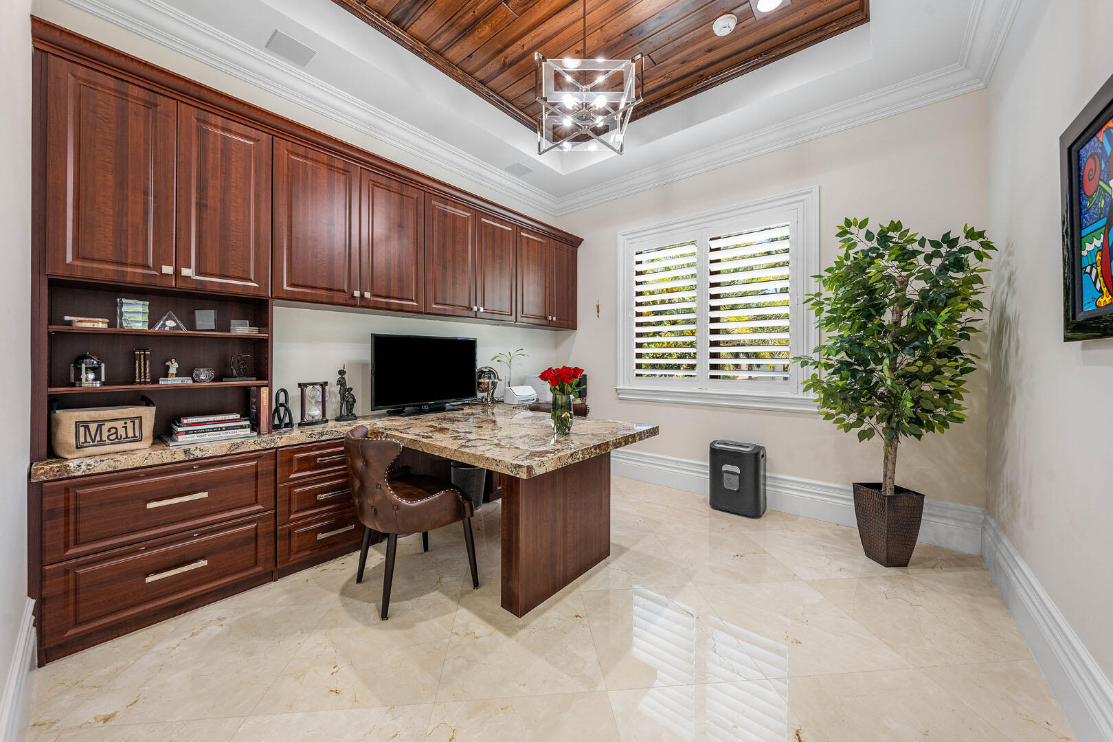 ROYAL PALM YACHT & COUNTRY CLUB - Residential