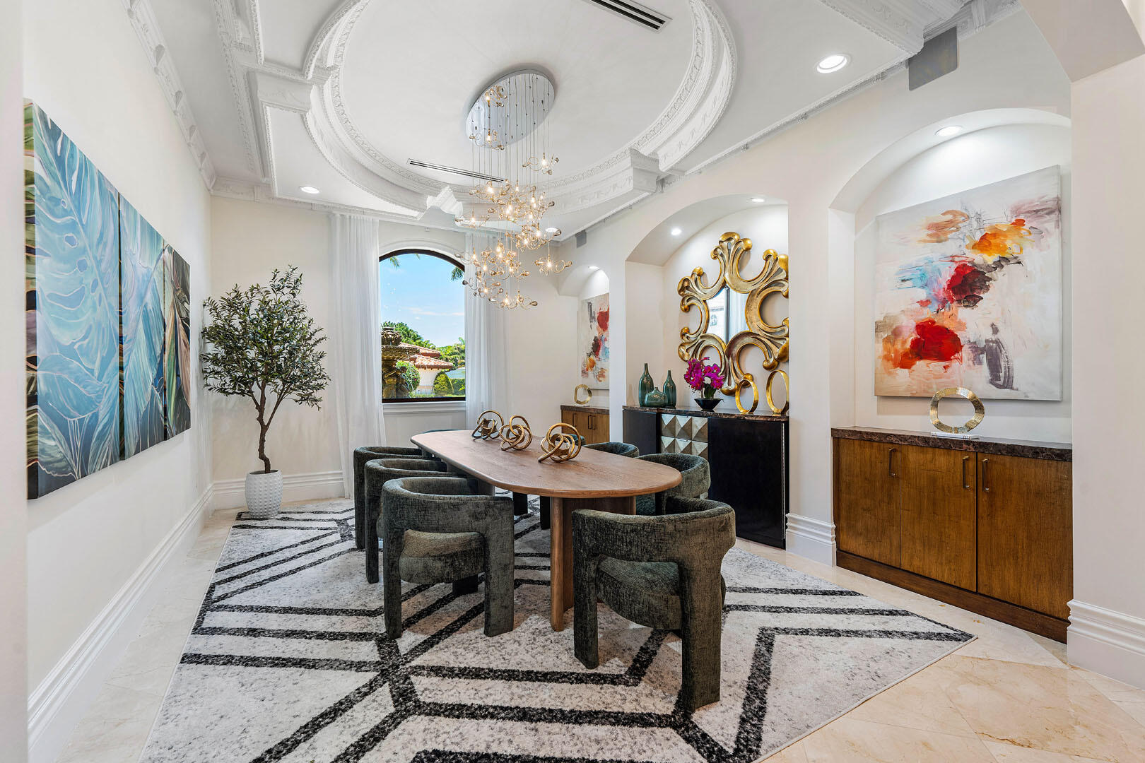 ROYAL PALM YACHT & COUNTRY CLUB - Residential