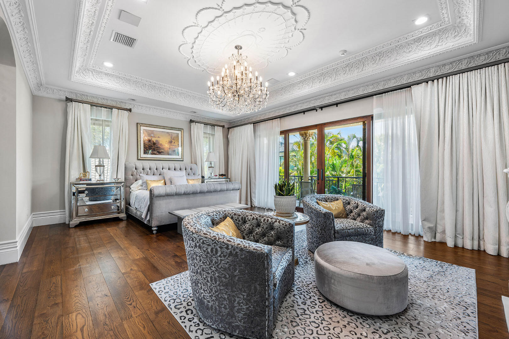 ROYAL PALM YACHT & COUNTRY CLUB - Residential