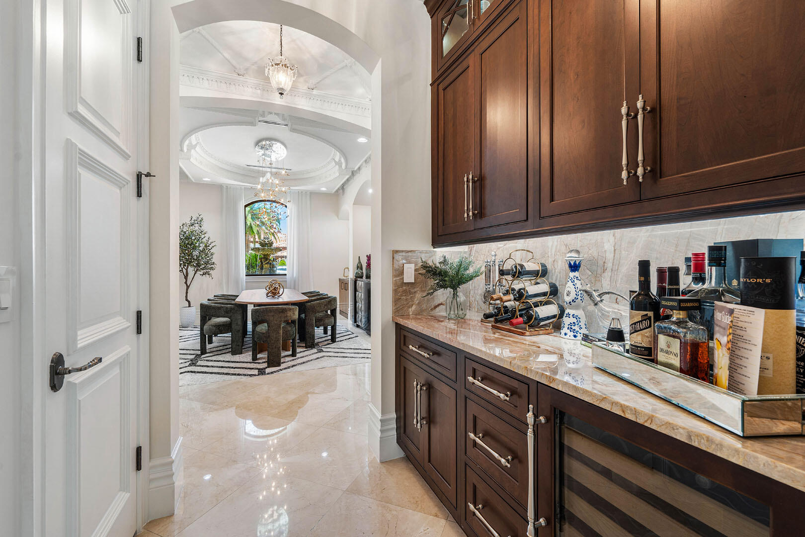 ROYAL PALM YACHT & COUNTRY CLUB - Residential