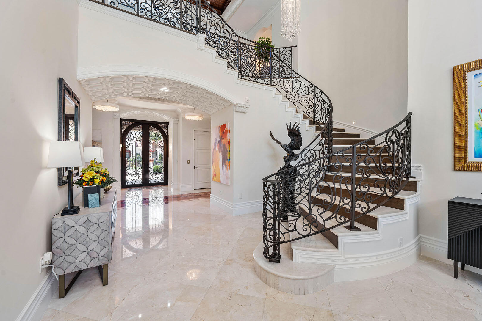 ROYAL PALM YACHT & COUNTRY CLUB - Residential
