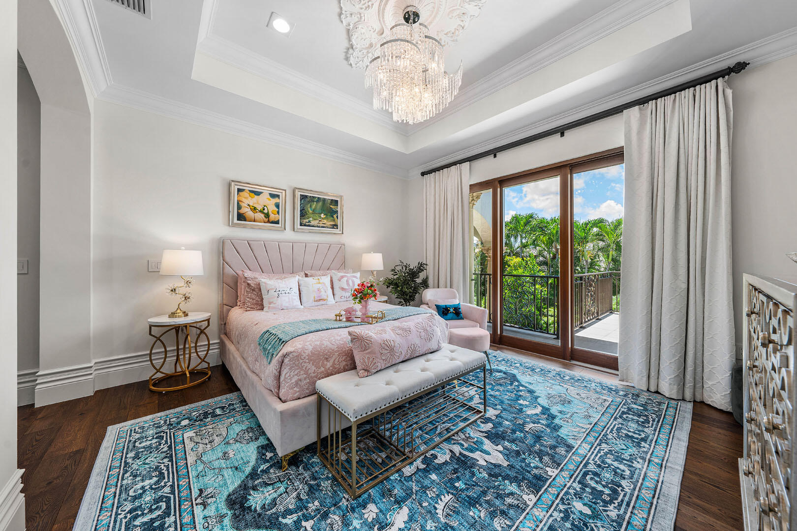 ROYAL PALM YACHT & COUNTRY CLUB - Residential
