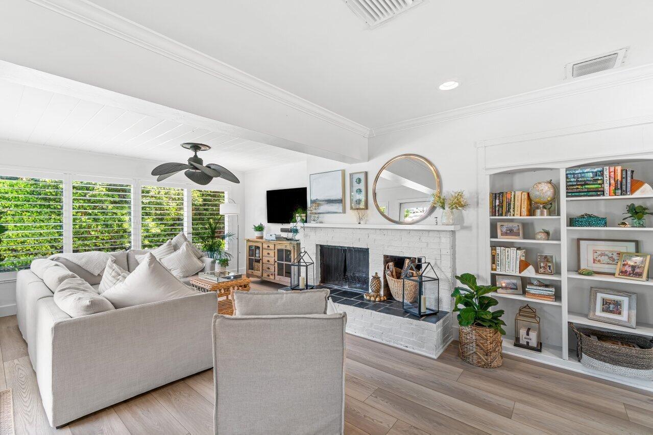 BOCA RATON SQUARE UNIT 2 - Residential Lease