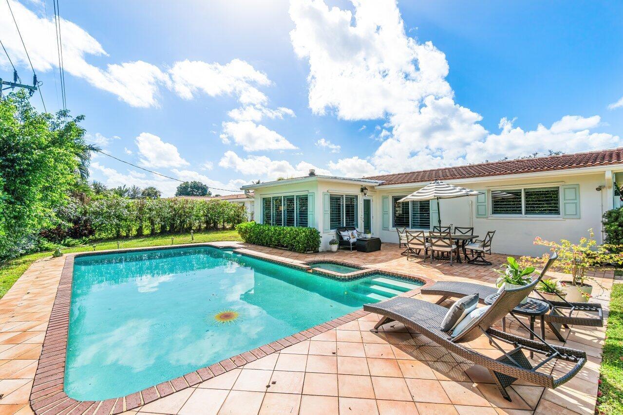 BOCA RATON SQUARE UNIT 2 - Residential Lease
