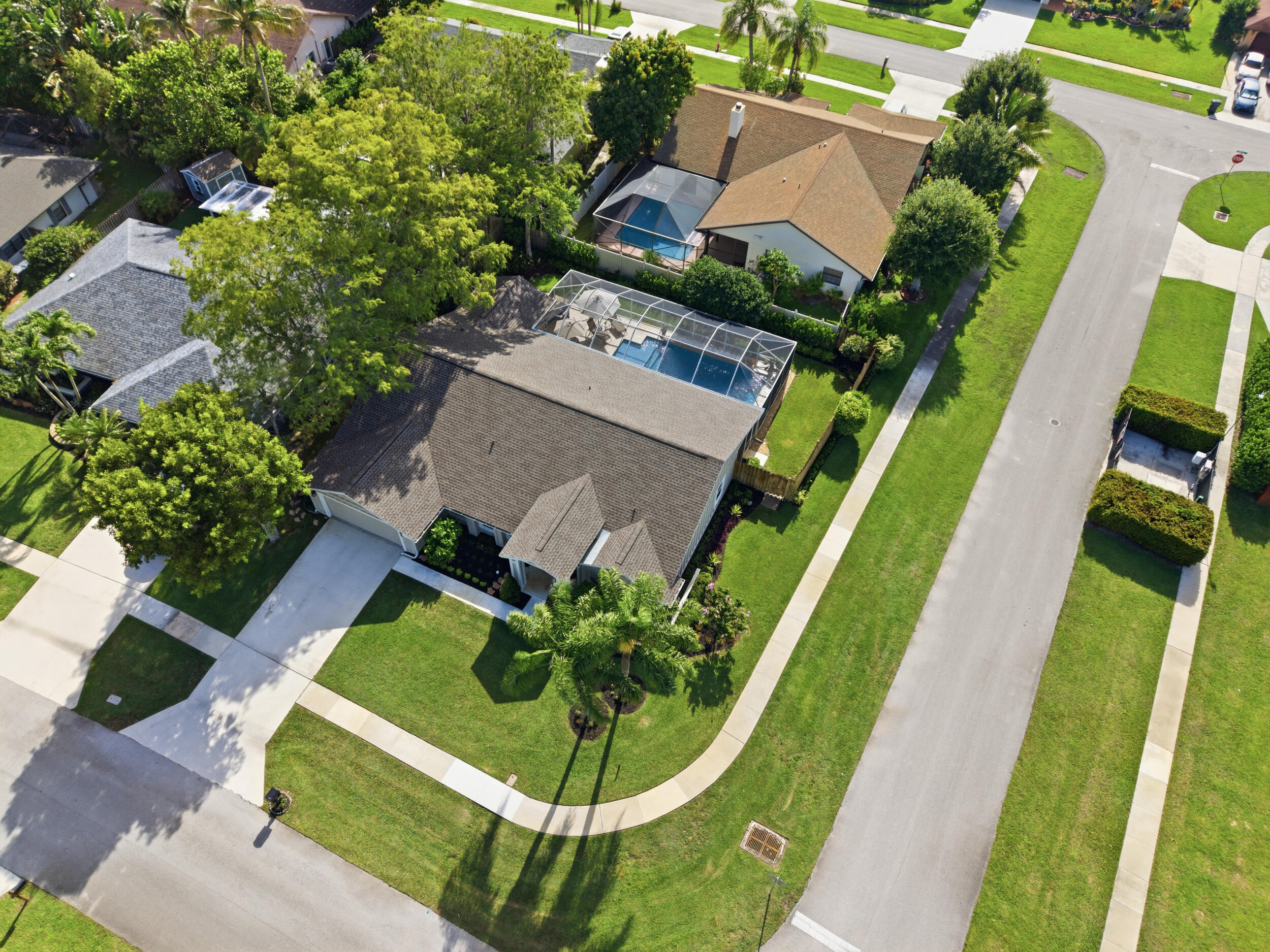 SUGAR POND MANOR OF WELLINGTON - Residential