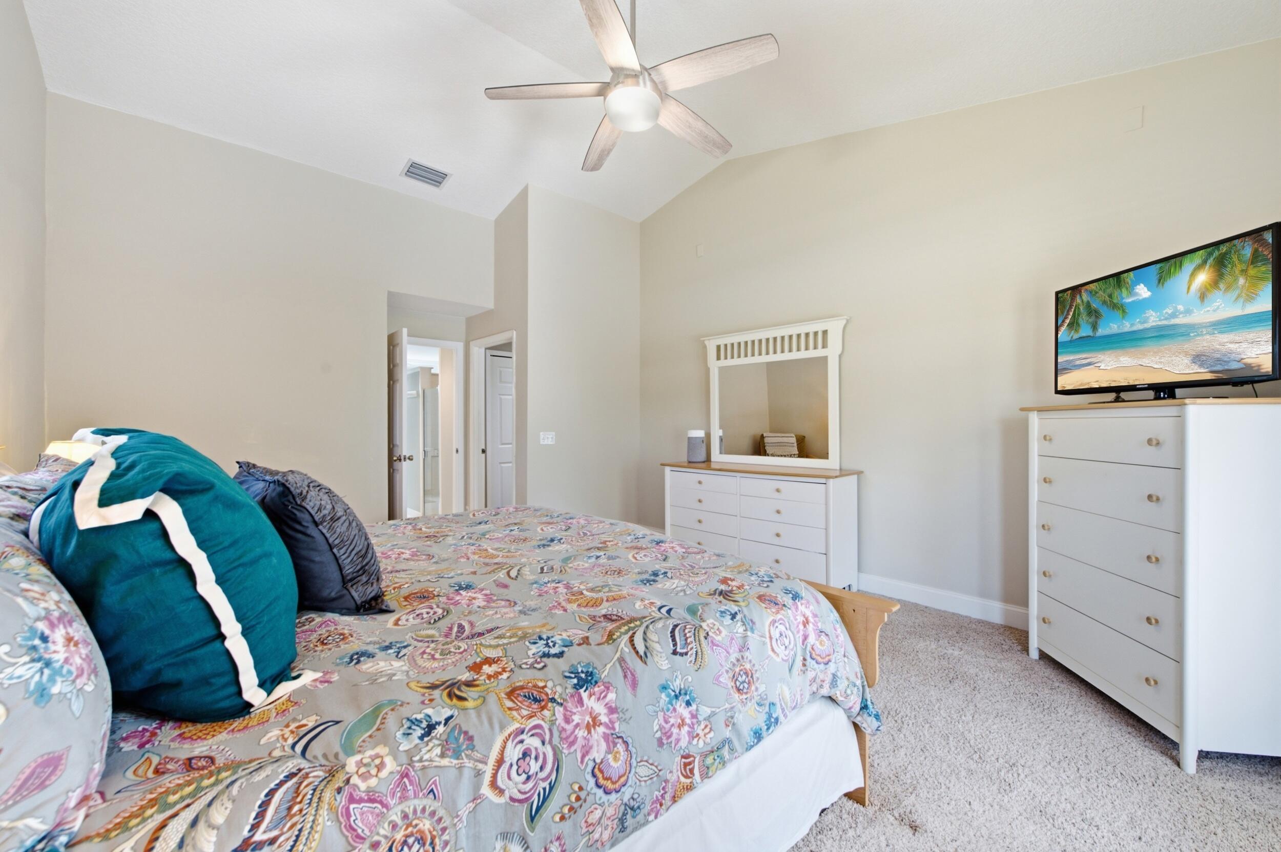 SUGAR POND MANOR OF WELLINGTON - Residential