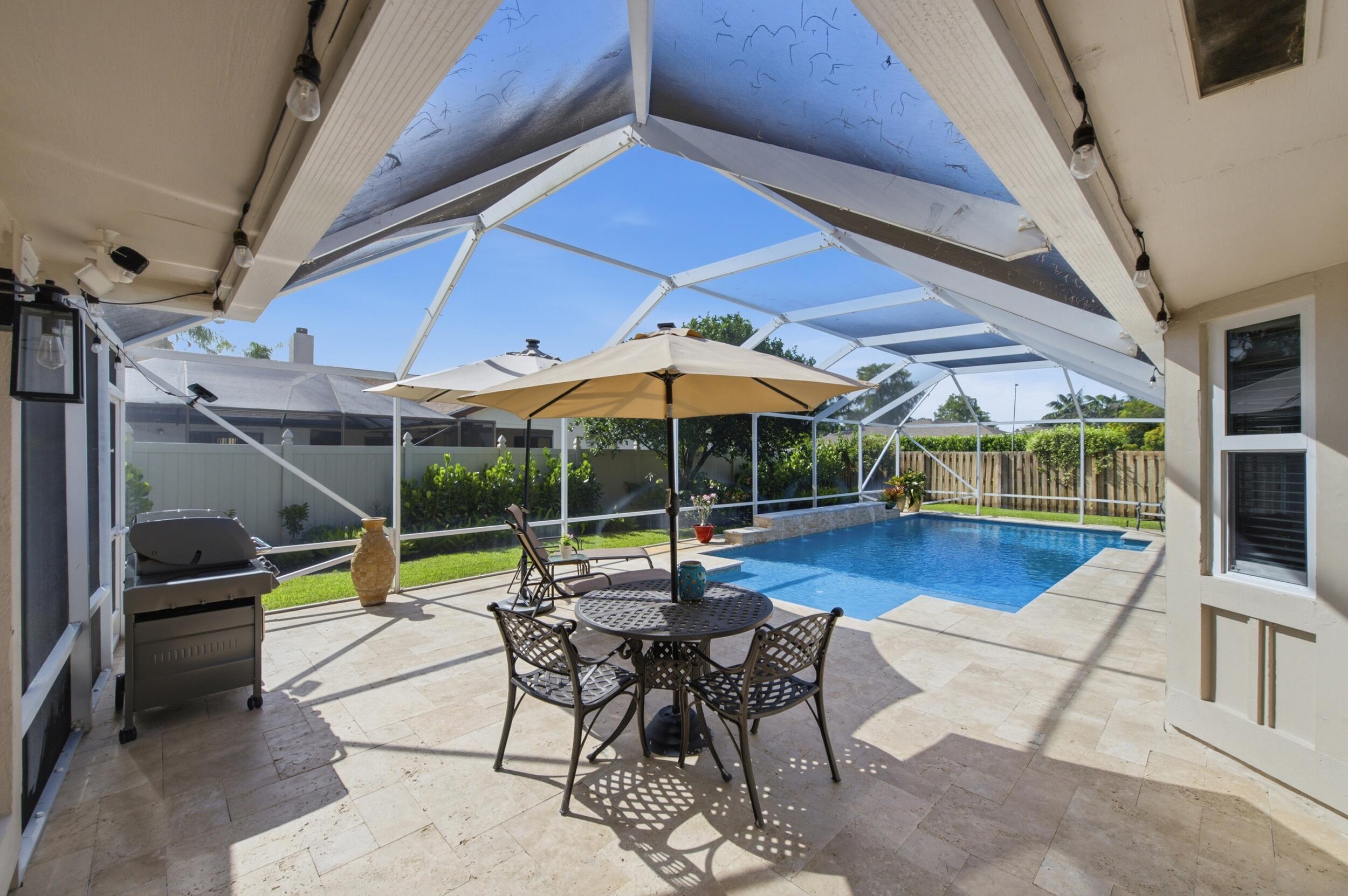 SUGAR POND MANOR OF WELLINGTON - Residential