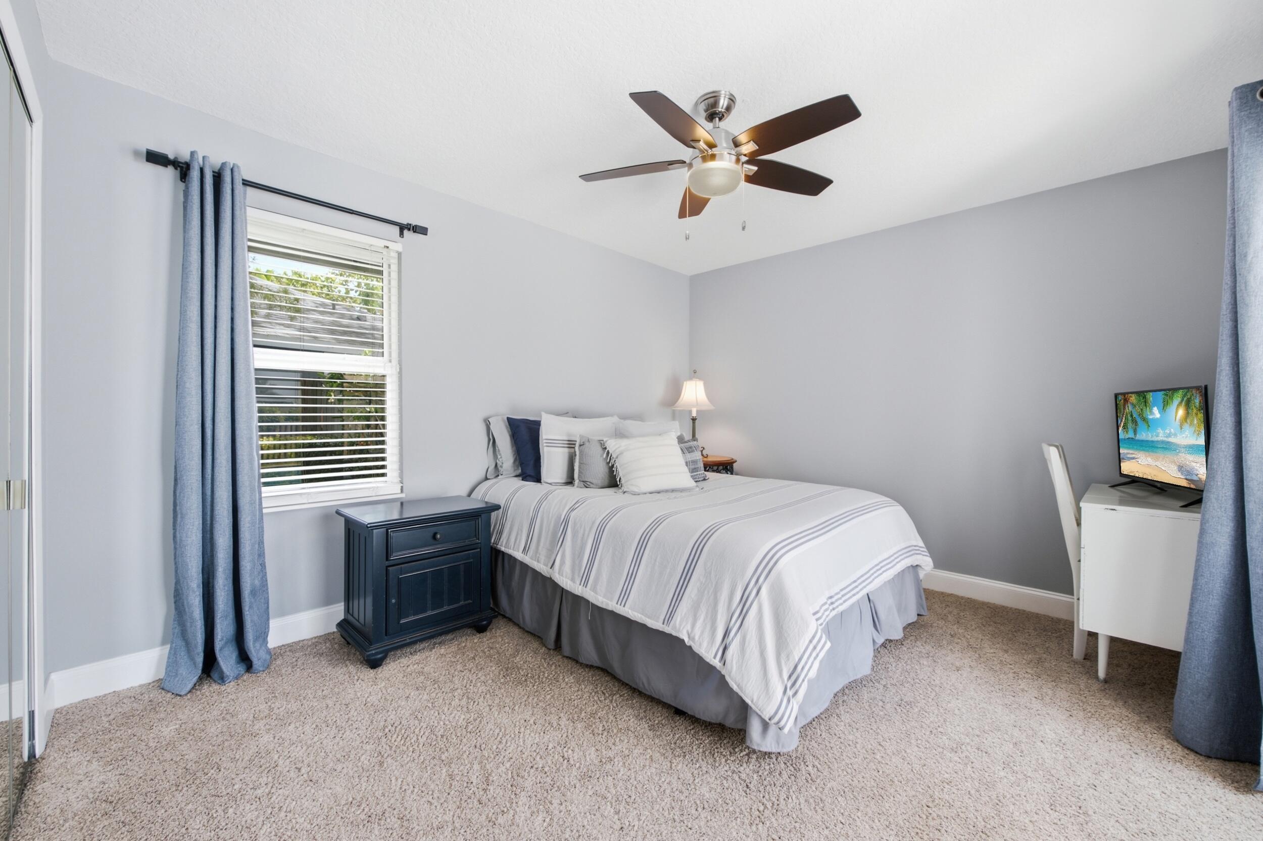SUGAR POND MANOR OF WELLINGTON - Residential
