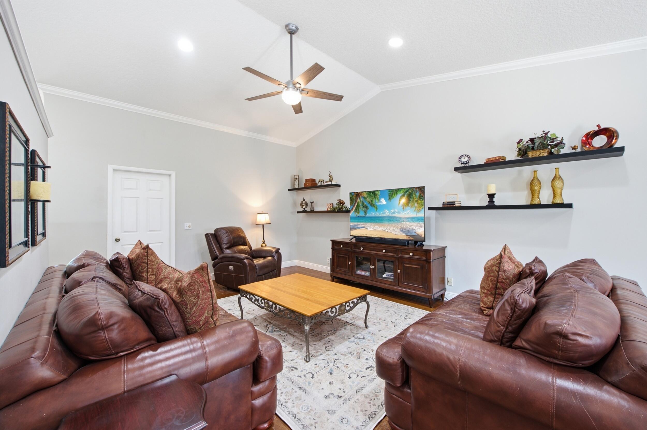 SUGAR POND MANOR OF WELLINGTON - Residential