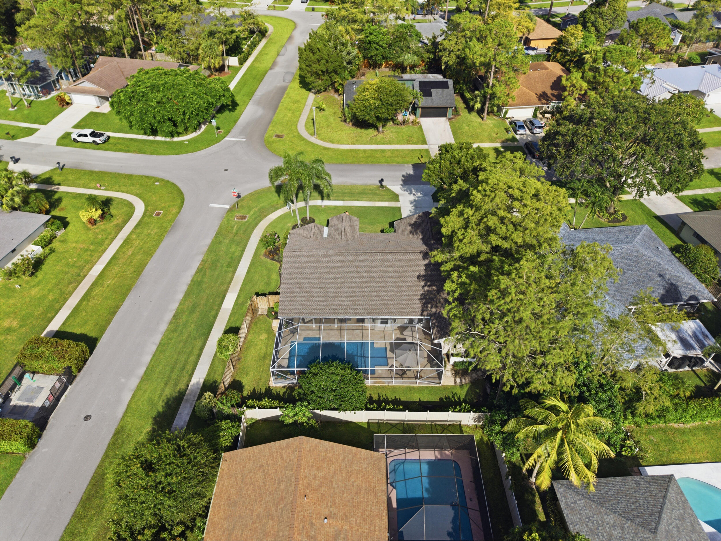 SUGAR POND MANOR OF WELLINGTON - Residential